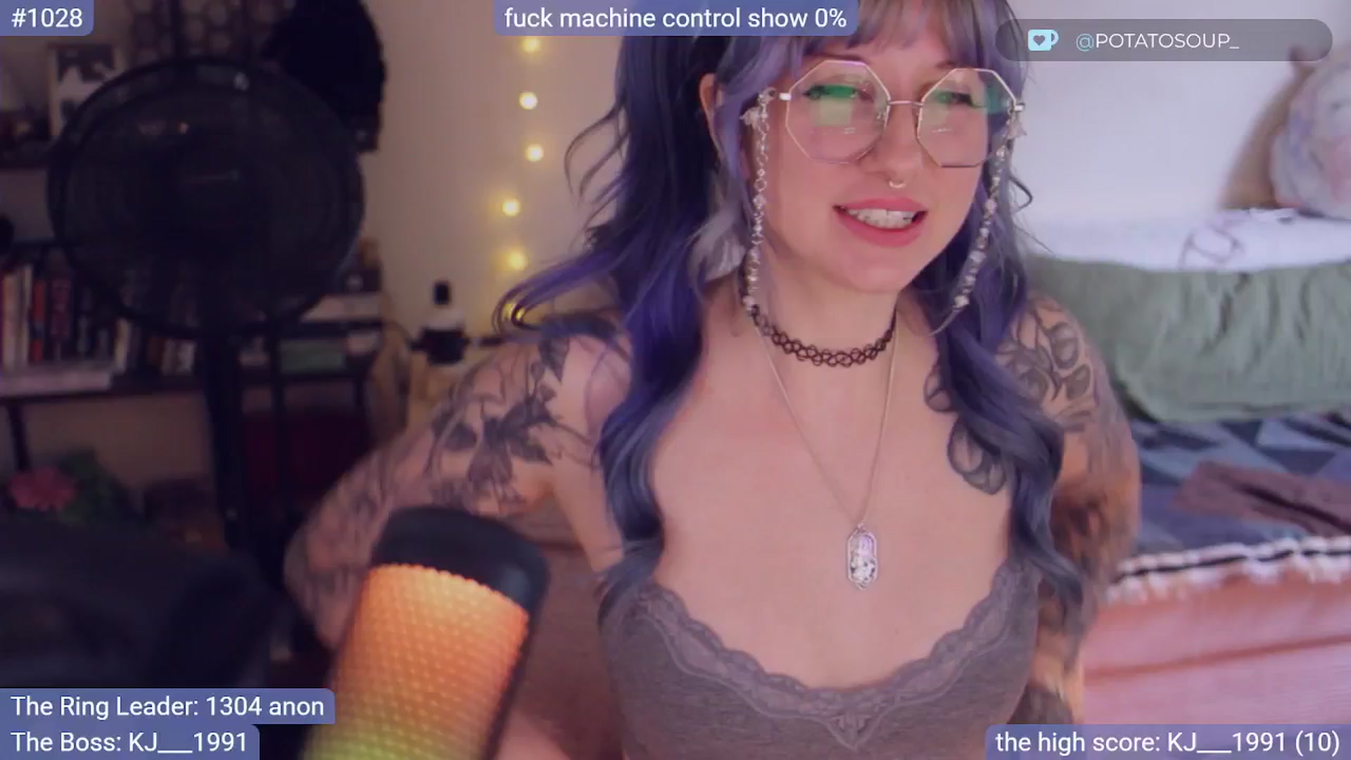 Gallery image thumbnail from sluttypotato's myfreecams stream on, 10/17/2025, 24:33 image 16 of 20