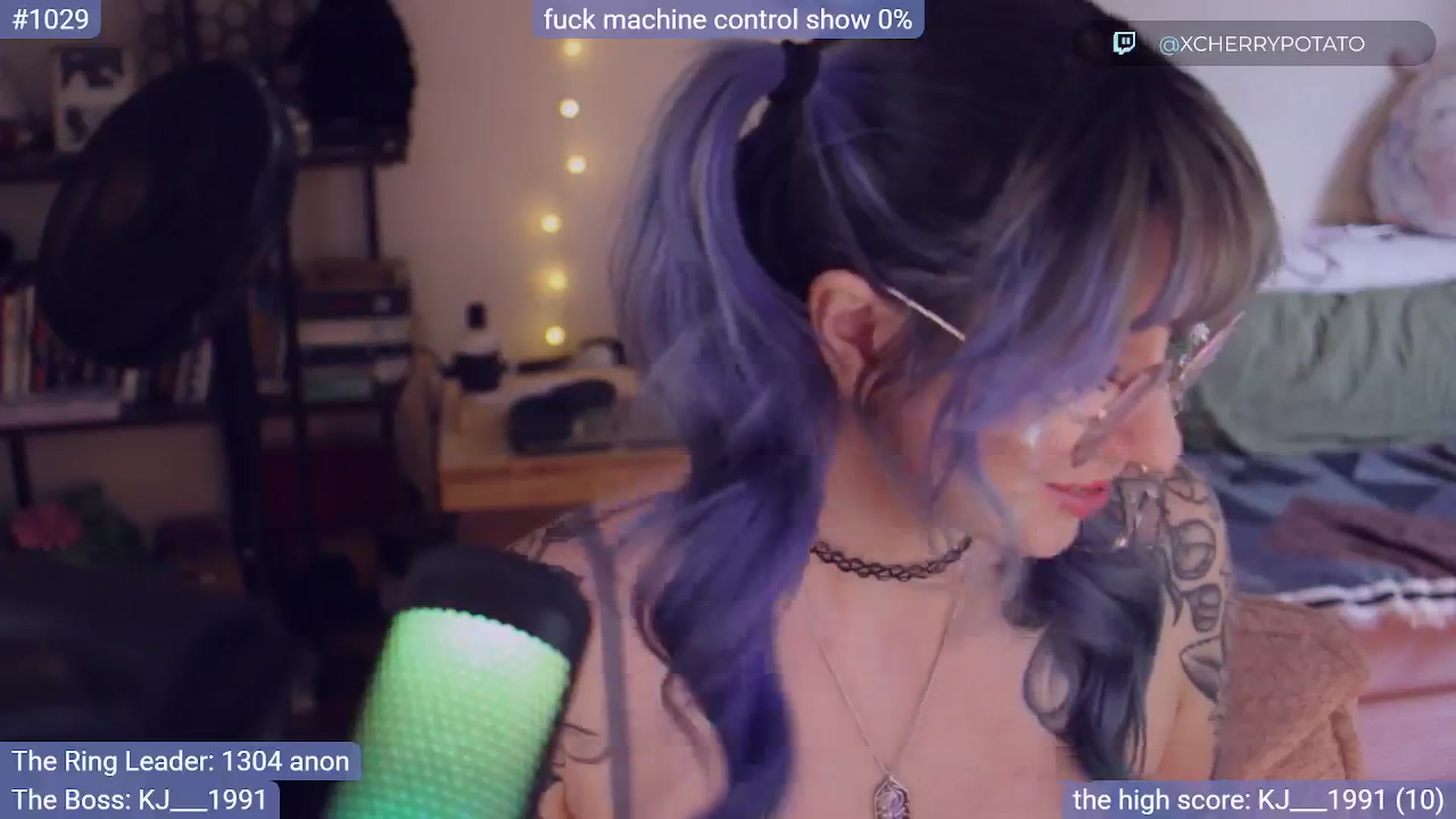 Gallery image thumbnail from sluttypotato's myfreecams stream on, 10/17/2025, 24:33 image 17 of 20