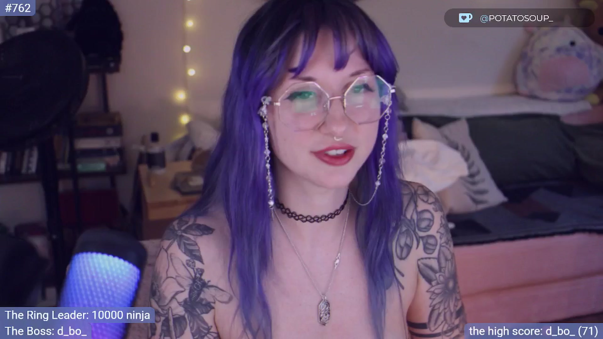 Gallery image thumbnail from sluttypotato's myfreecams stream on, 10/24/2025, 01:03 image 17 of 20