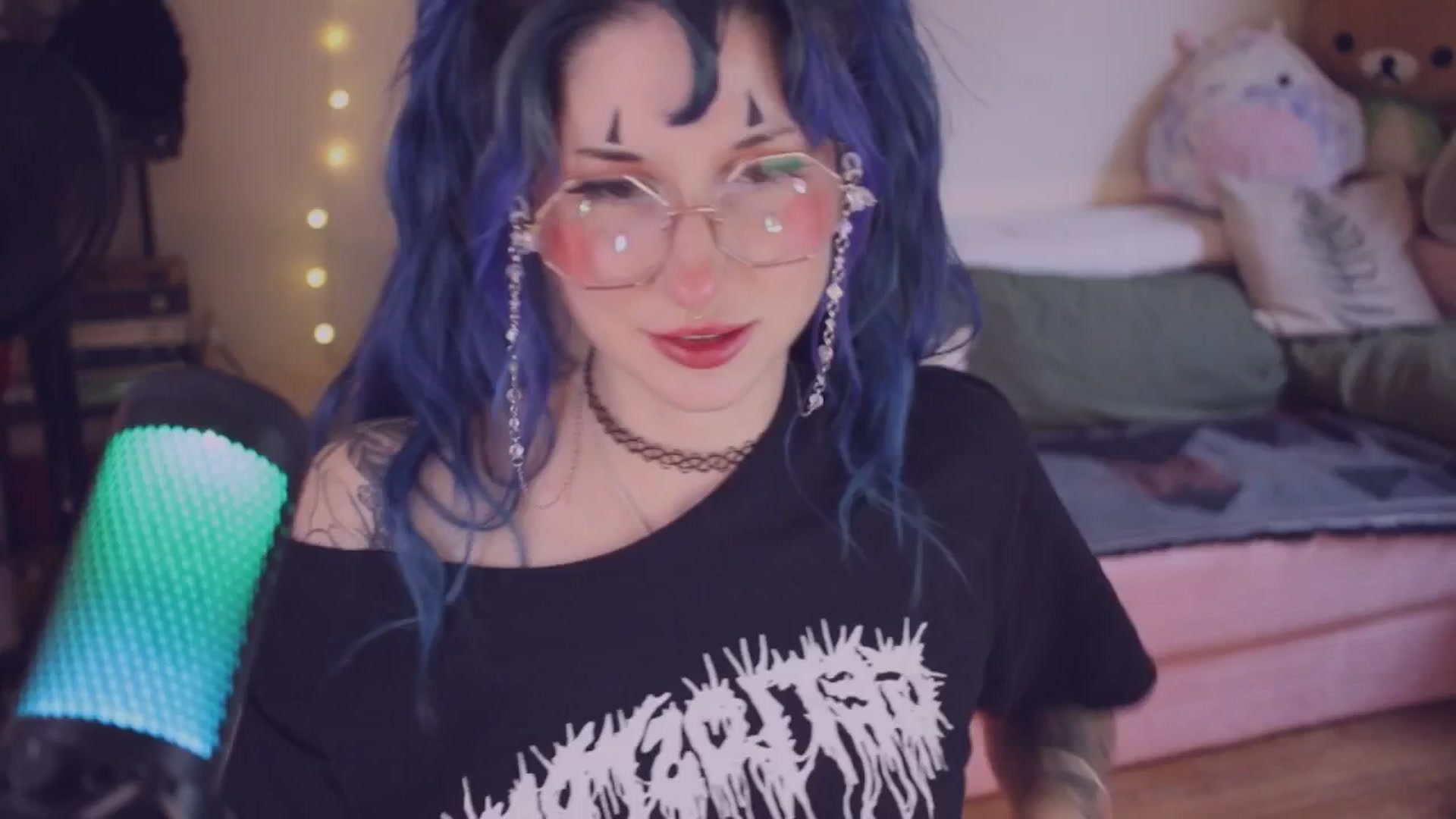 Gallery image thumbnail from sluttypotato's myfreecams stream on, 11/01/2025, 24:00 image 1 of 20