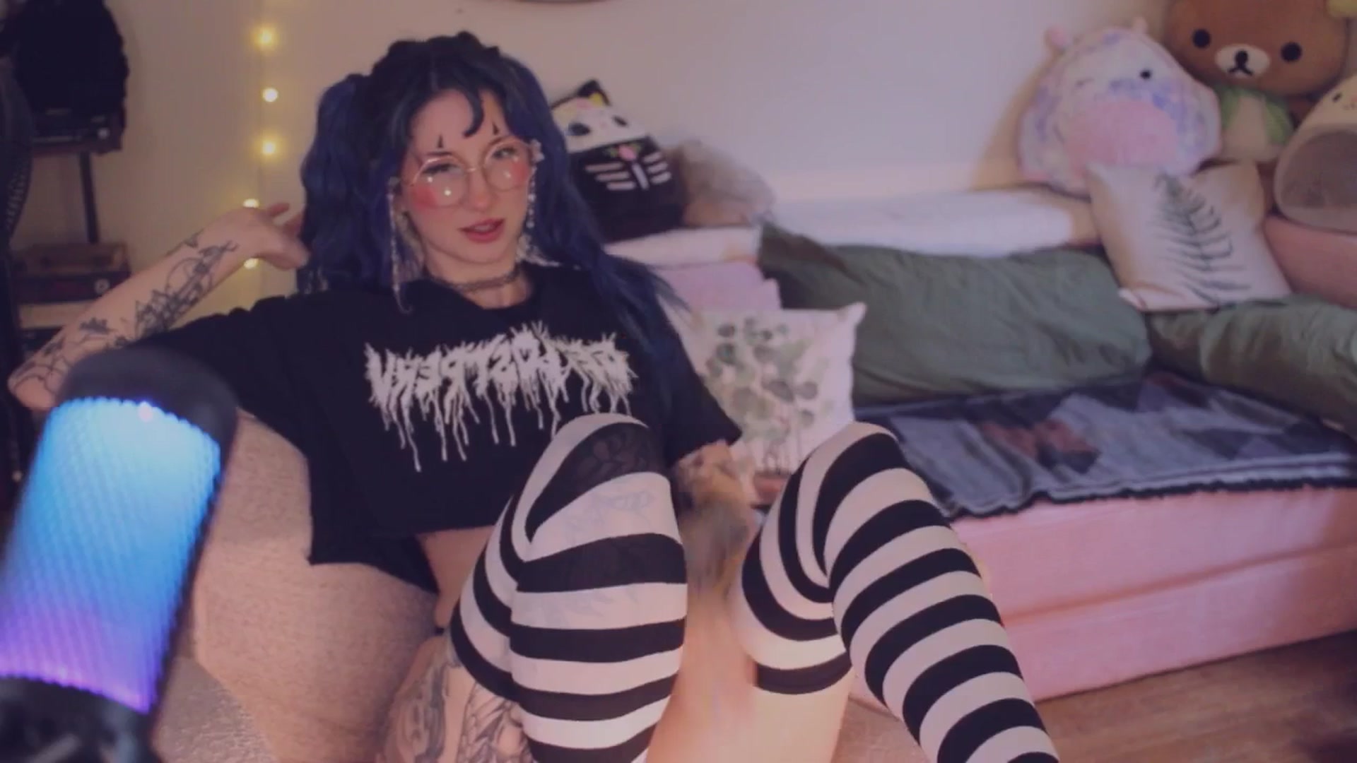 Gallery image thumbnail from sluttypotato's myfreecams stream on, 11/01/2025, 24:00 image 9 of 20