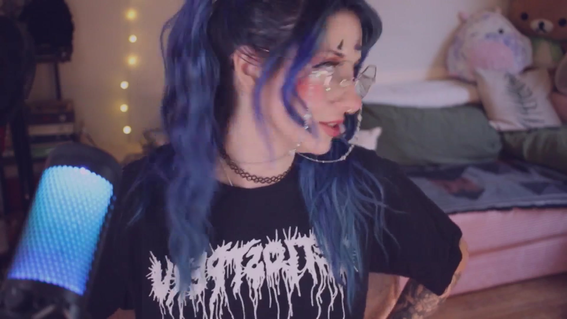 Gallery image thumbnail from sluttypotato's myfreecams stream on, 11/01/2025, 24:00 image 4 of 20