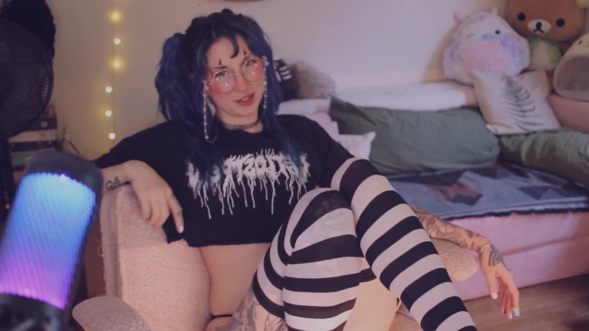 Gallery image thumbnail from sluttypotato's myfreecams stream on, 11/01/2025, 24:00 image 6 of 20