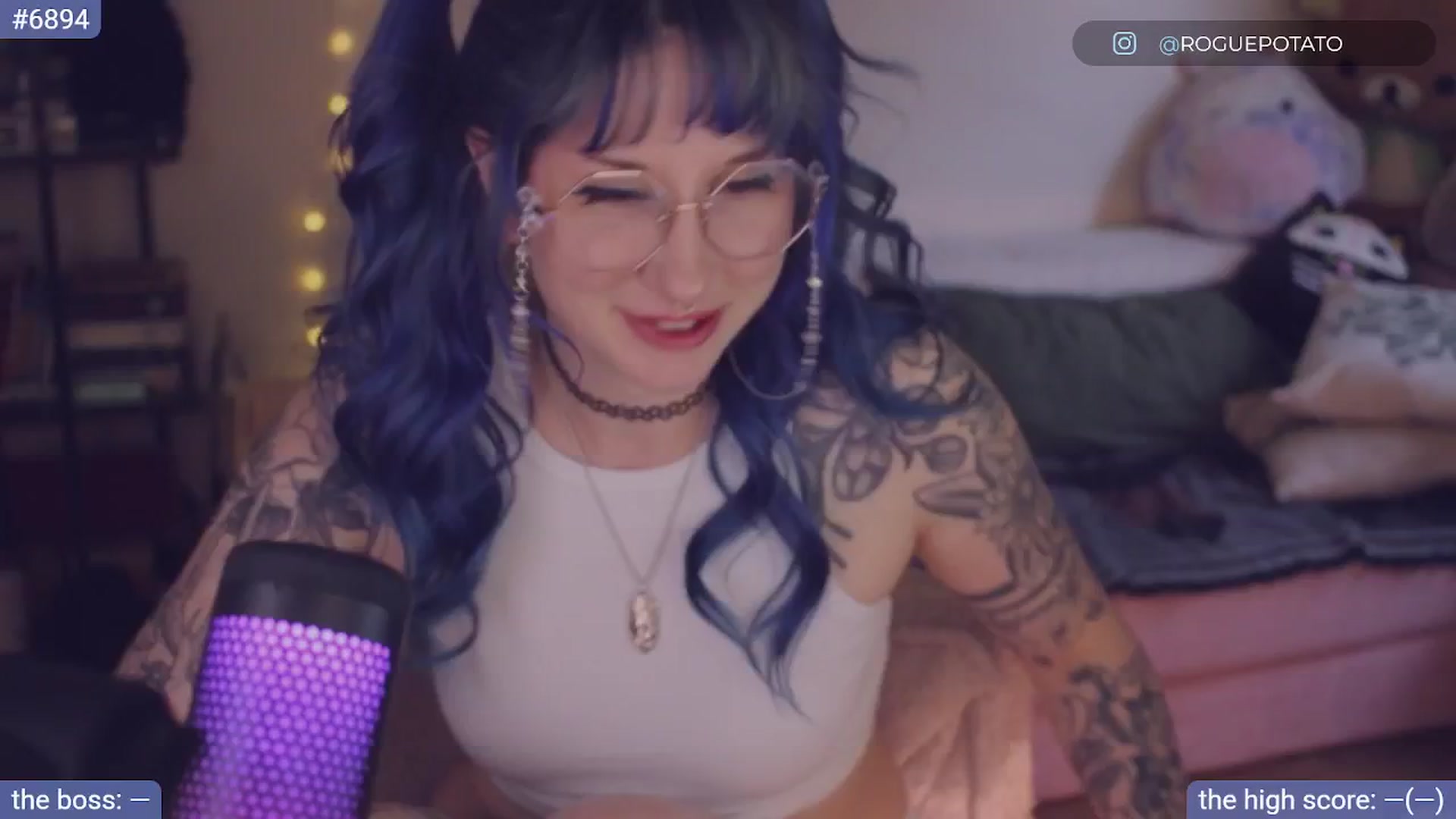 Gallery image thumbnail from sluttypotato's myfreecams stream on, 11/06/2025, 24:01 image 2 of 20