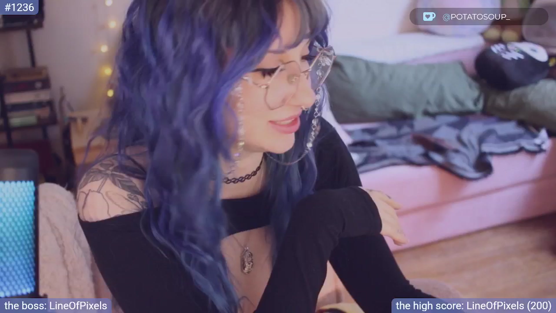Gallery image thumbnail from sluttypotato's myfreecams stream on, 11/09/2025, 20:28 image 7 of 20