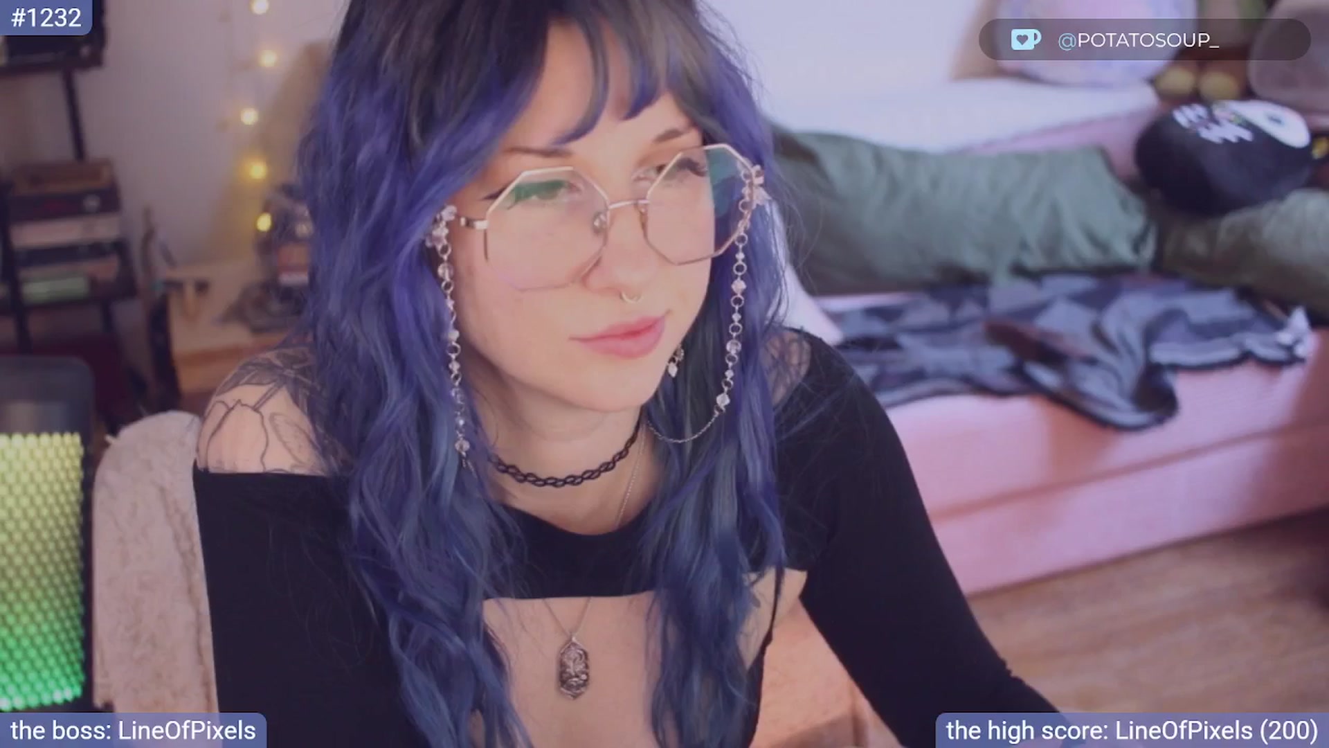Gallery image thumbnail from sluttypotato's myfreecams stream on, 11/09/2025, 20:28 image 8 of 20