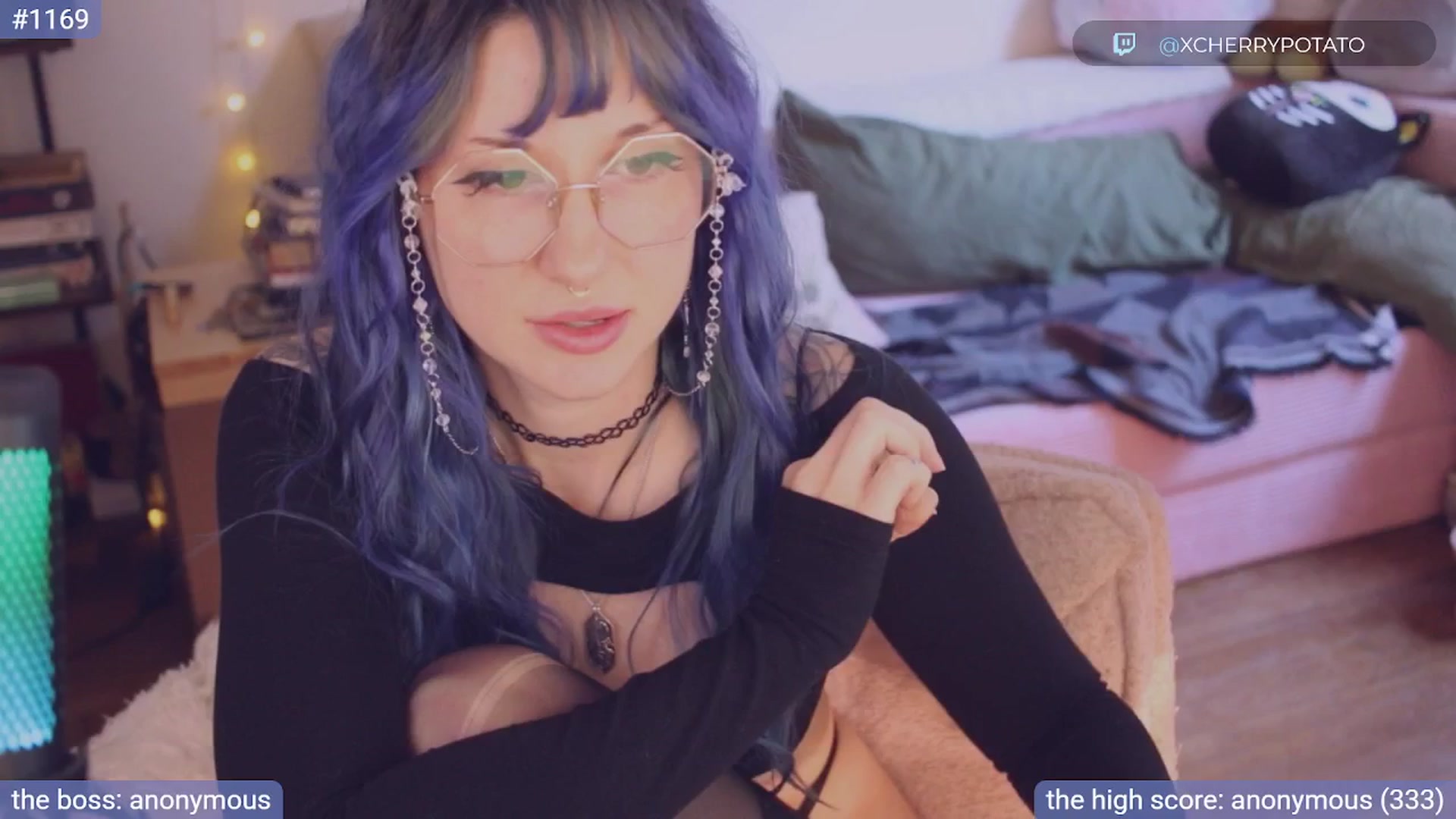 Gallery image thumbnail from sluttypotato's myfreecams stream on, 11/09/2025, 20:28 image 14 of 20