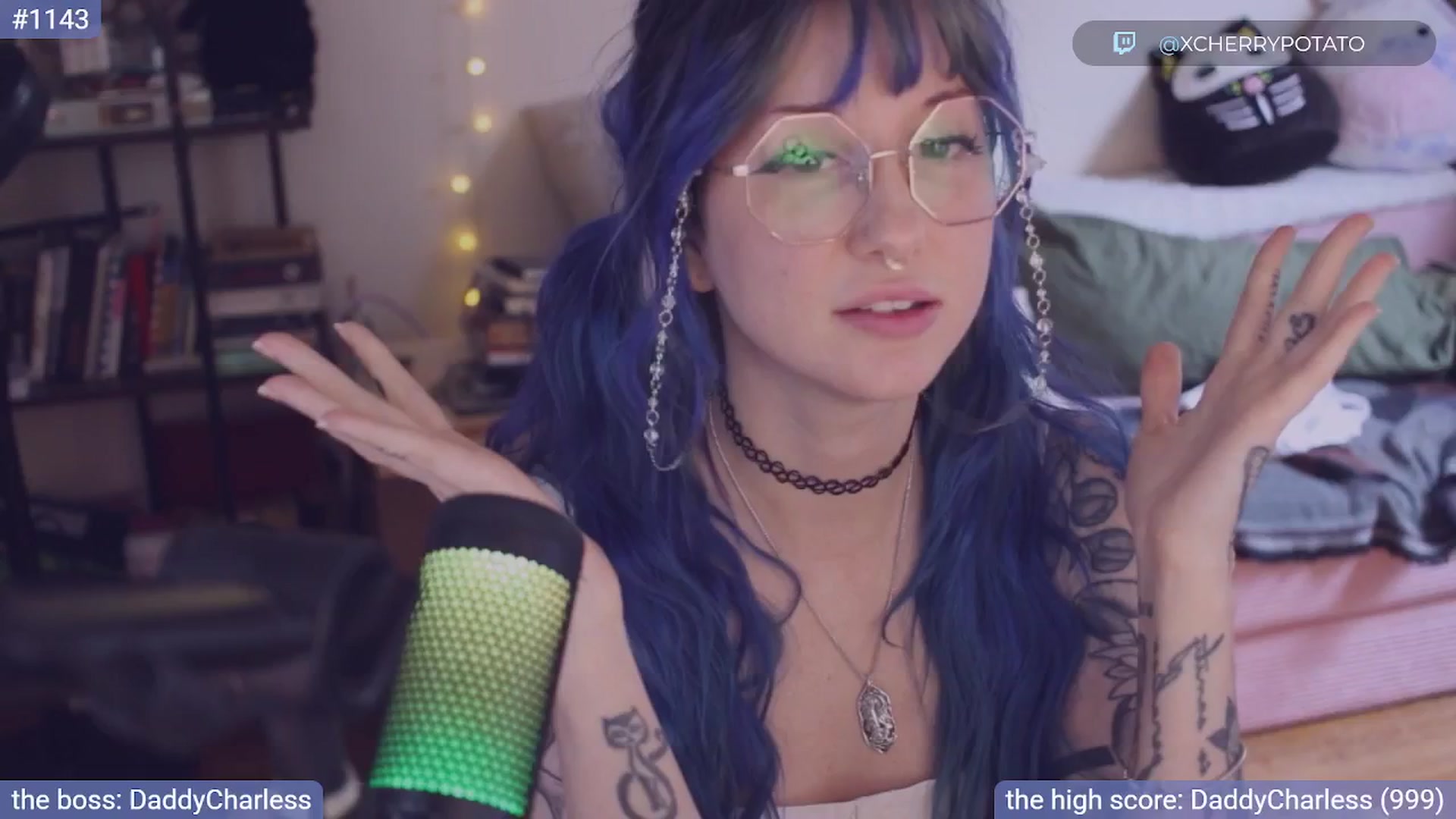 Gallery image thumbnail from sluttypotato's myfreecams stream on, 11/10/2025, 19:55 image 15 of 20