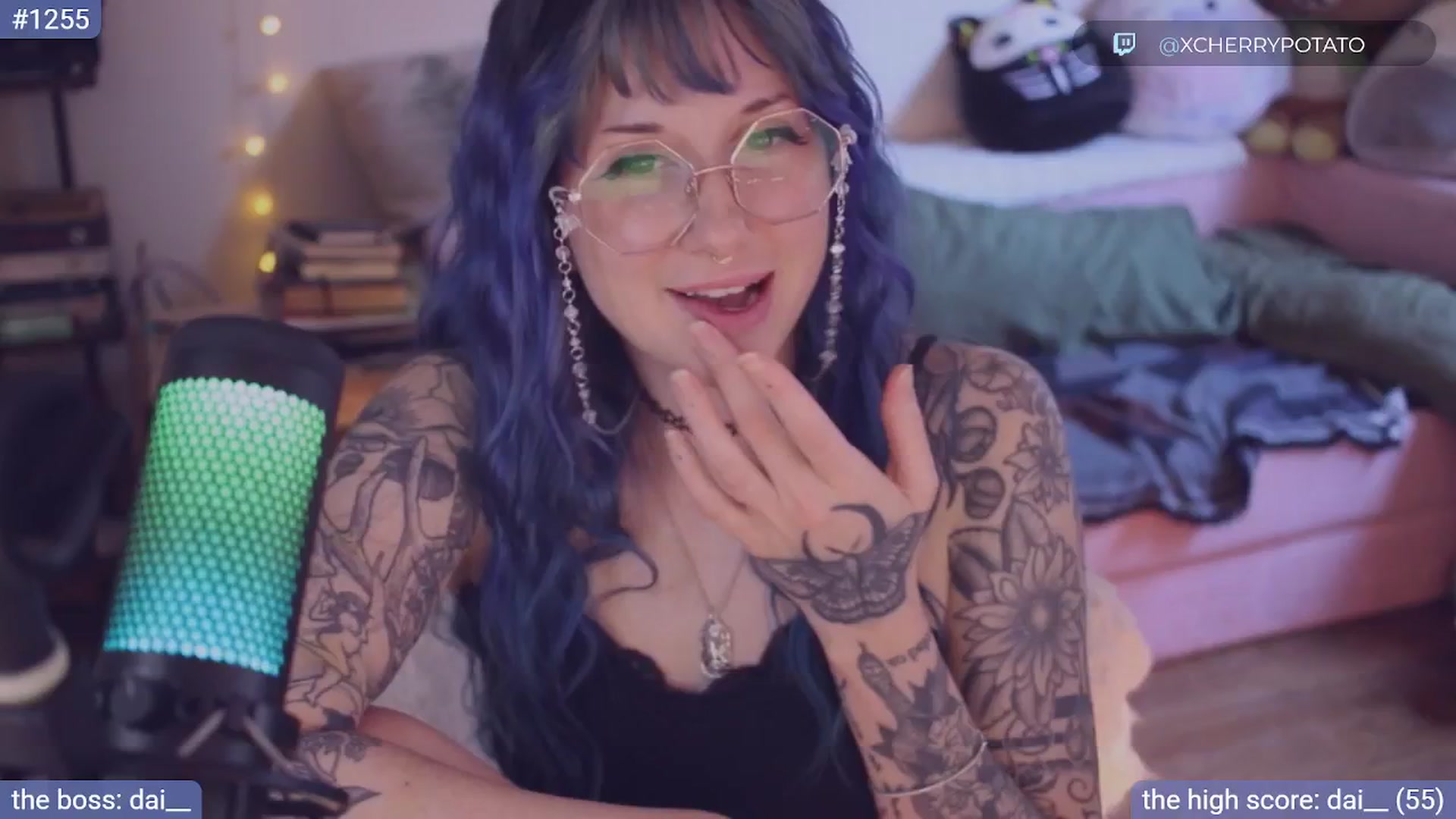 Gallery image thumbnail from sluttypotato's myfreecams stream on, 11/11/2025, 19:06 image 13 of 20