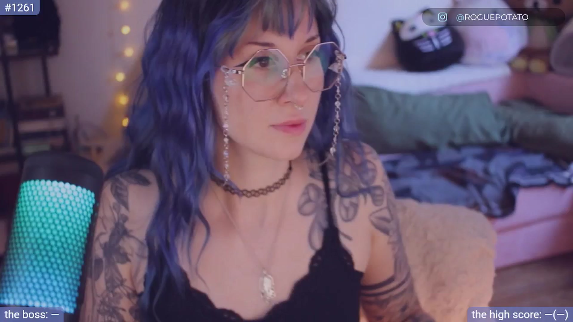 Gallery image thumbnail from sluttypotato's myfreecams stream on, 11/11/2025, 19:06 image 1 of 20
