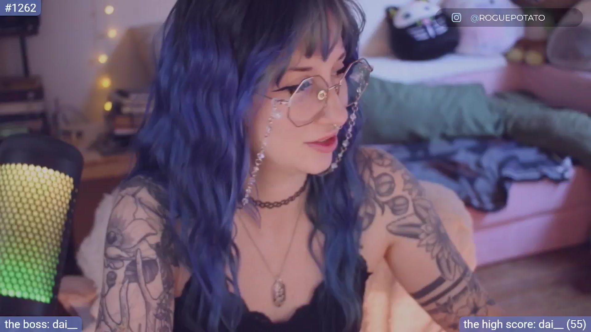 Gallery image thumbnail from sluttypotato's myfreecams stream on, 11/11/2025, 19:06 image 4 of 20