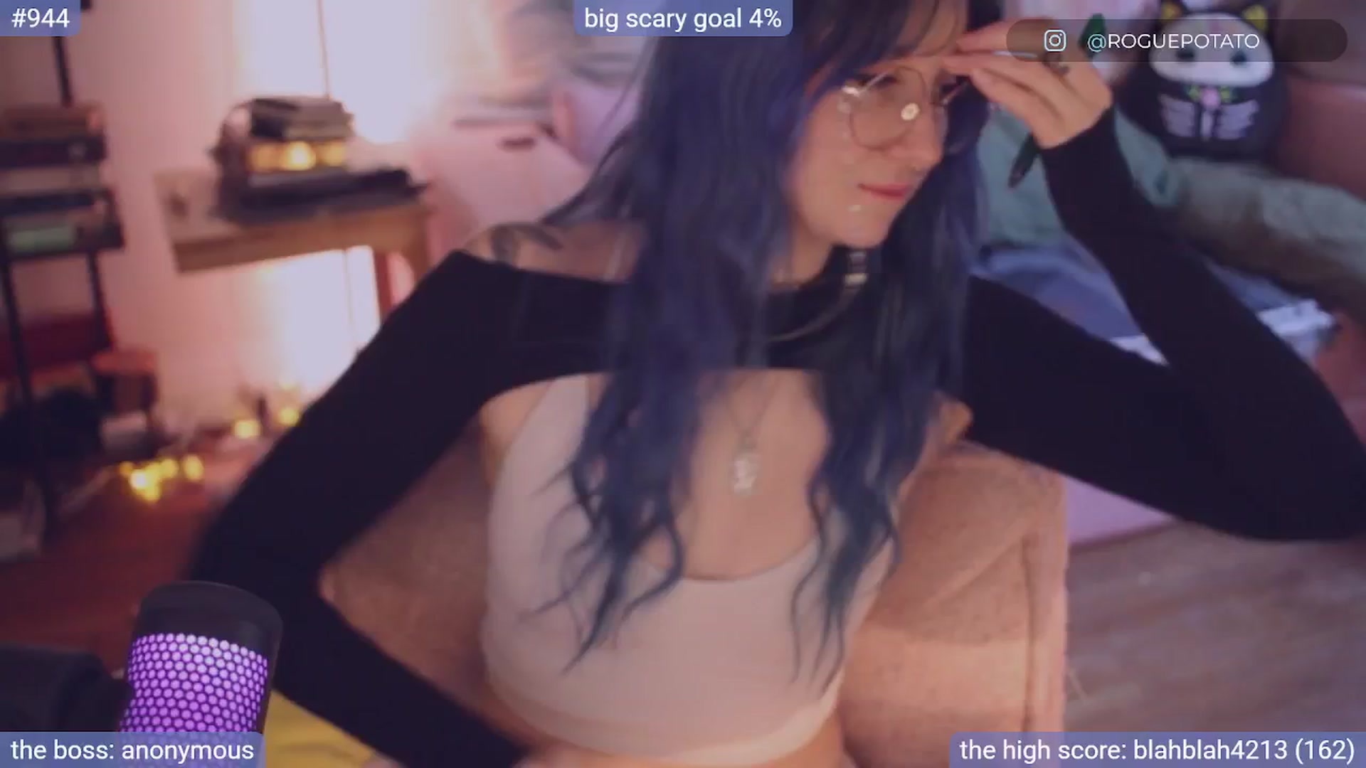 Gallery image thumbnail from sluttypotato's myfreecams stream on, 11/30/2025, 21:58 image 1 of 20