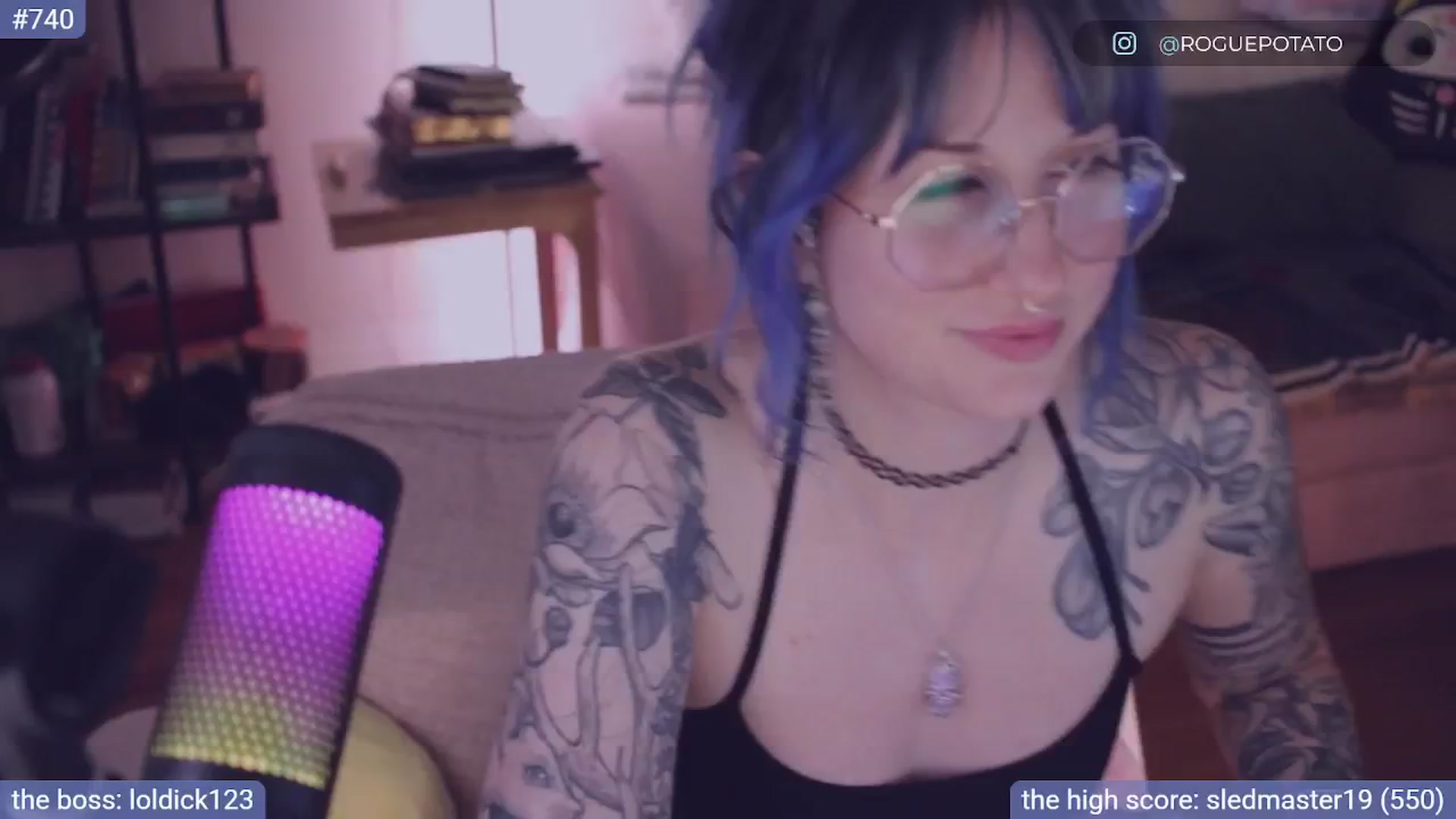 Gallery image thumbnail from sluttypotato's myfreecams stream on, 12/02/2025, 01:39 image 11 of 20