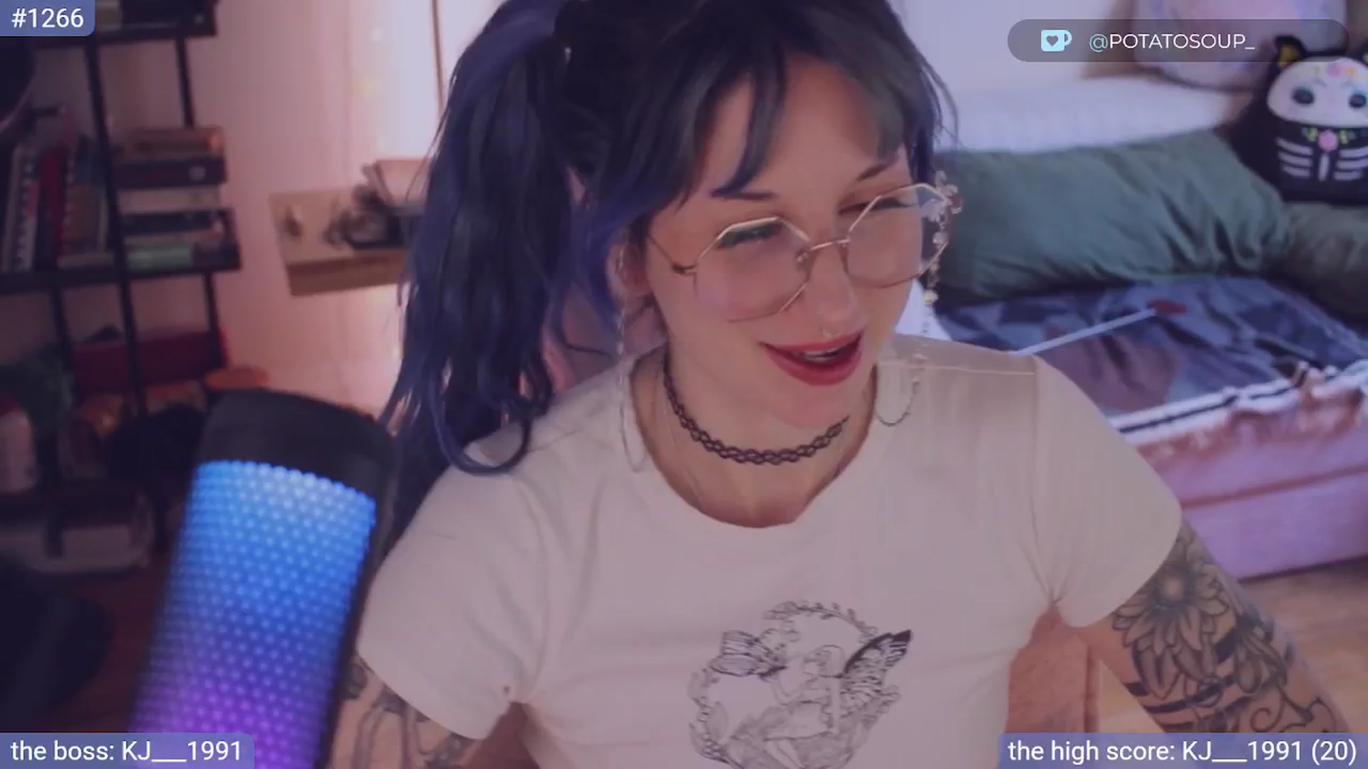 Gallery image thumbnail from sluttypotato's myfreecams stream on, 12/02/2025, 20:02 image 6 of 20