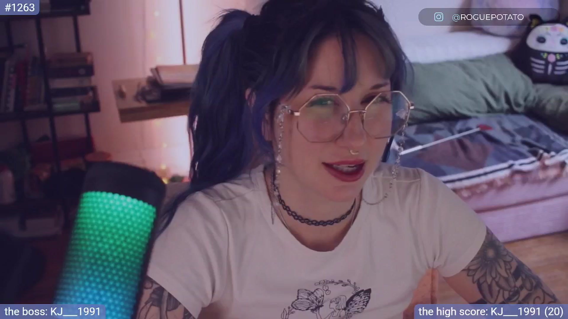 Gallery image thumbnail from sluttypotato's myfreecams stream on, 12/02/2025, 20:02 image 4 of 20