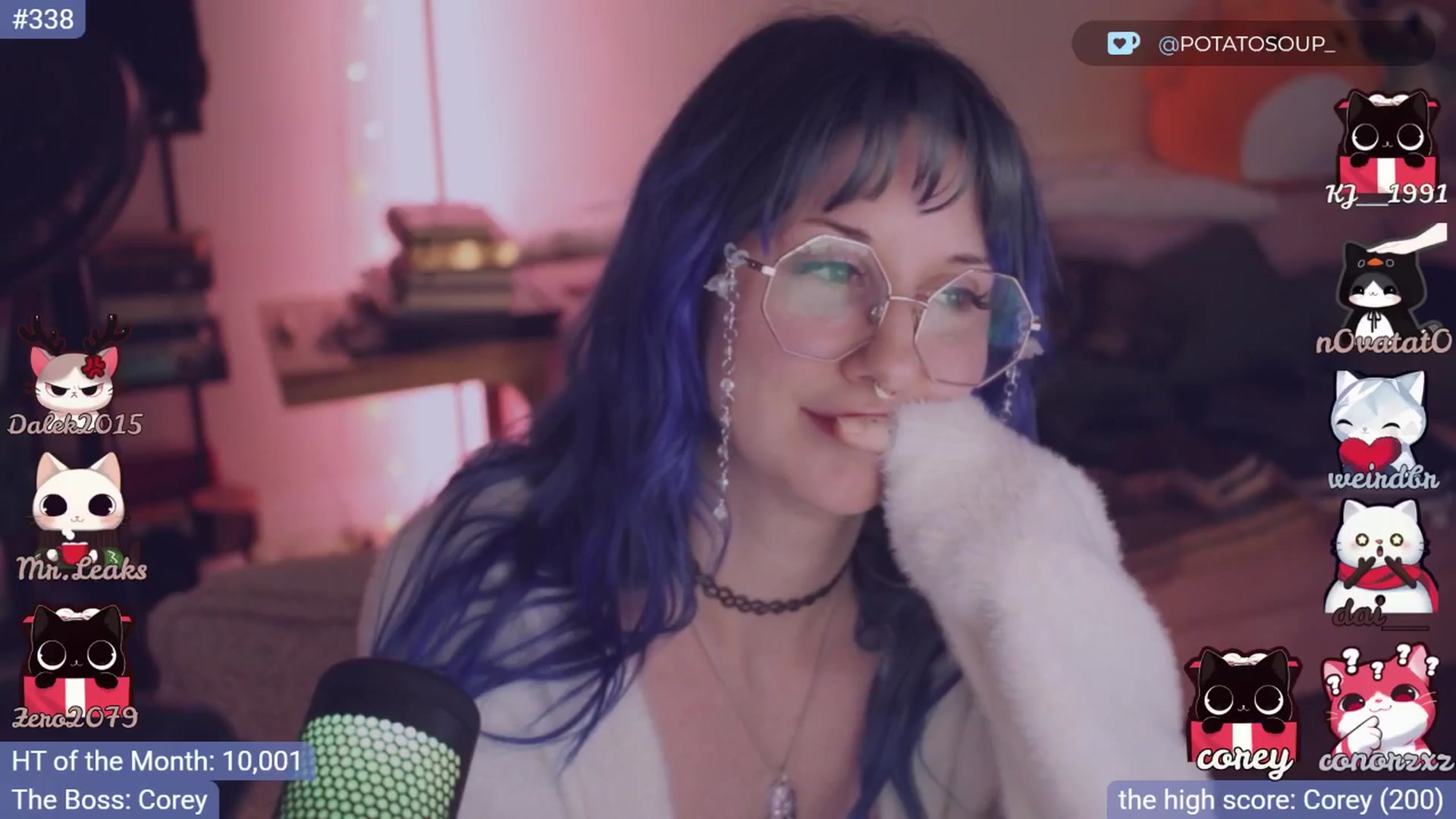 Gallery image thumbnail from sluttypotato's myfreecams stream on, 12/17/2025, 01:17 image 5 of 20
