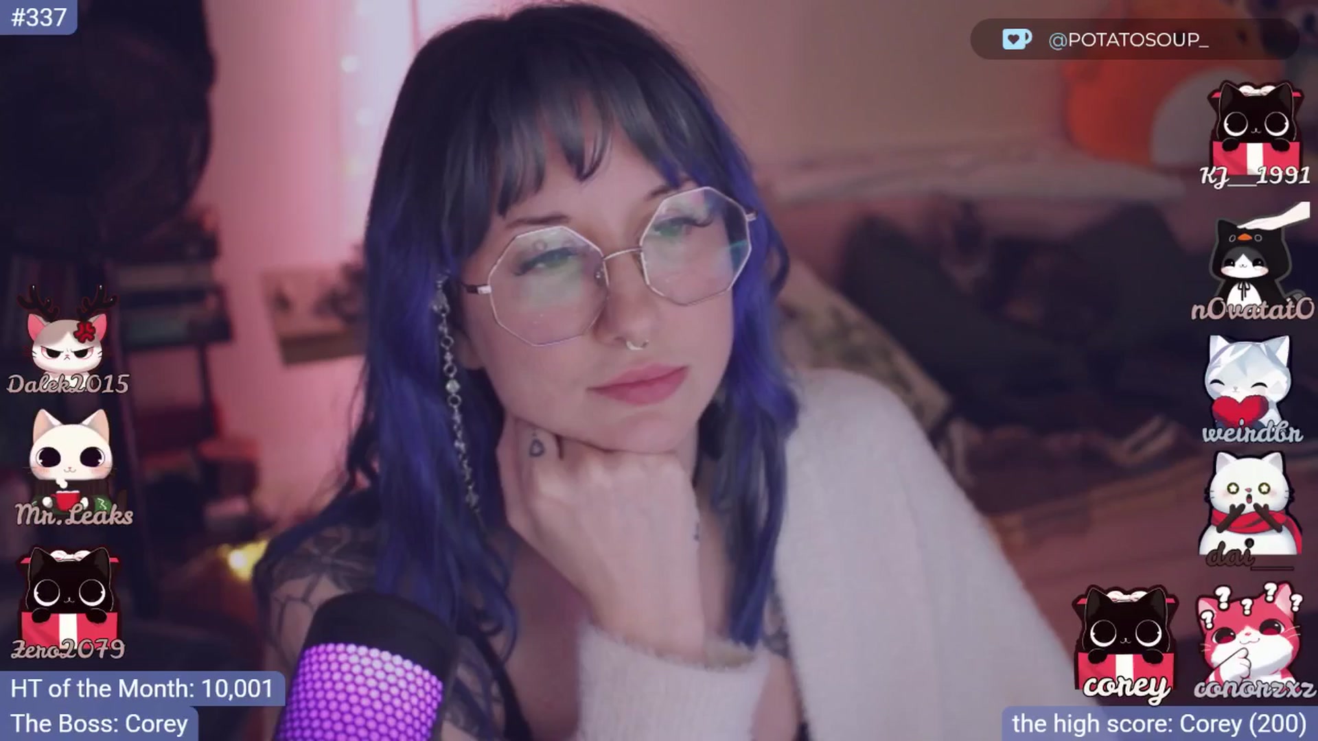 Gallery image thumbnail from sluttypotato's myfreecams stream on, 12/17/2025, 01:17 image 18 of 20