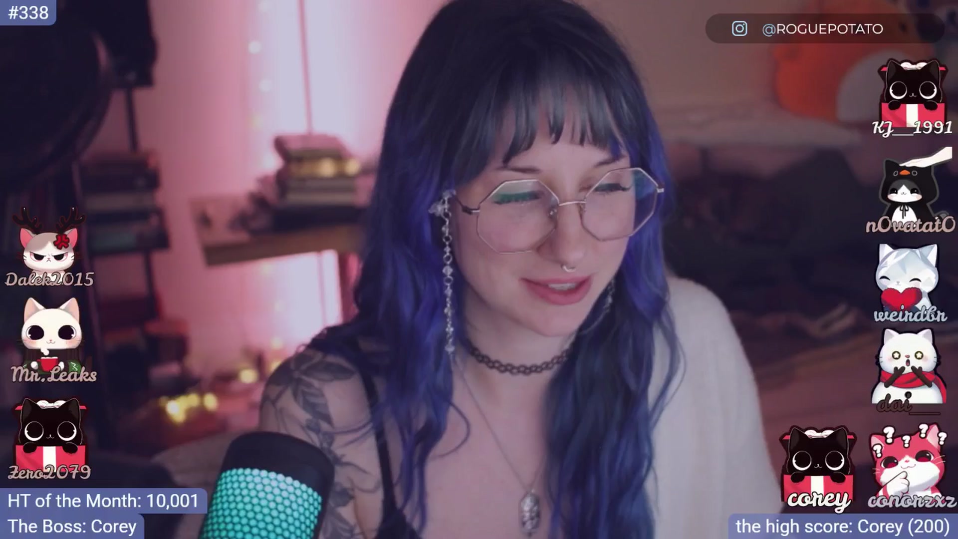 Gallery image thumbnail from sluttypotato's myfreecams stream on, 12/17/2025, 01:17 image 12 of 20
