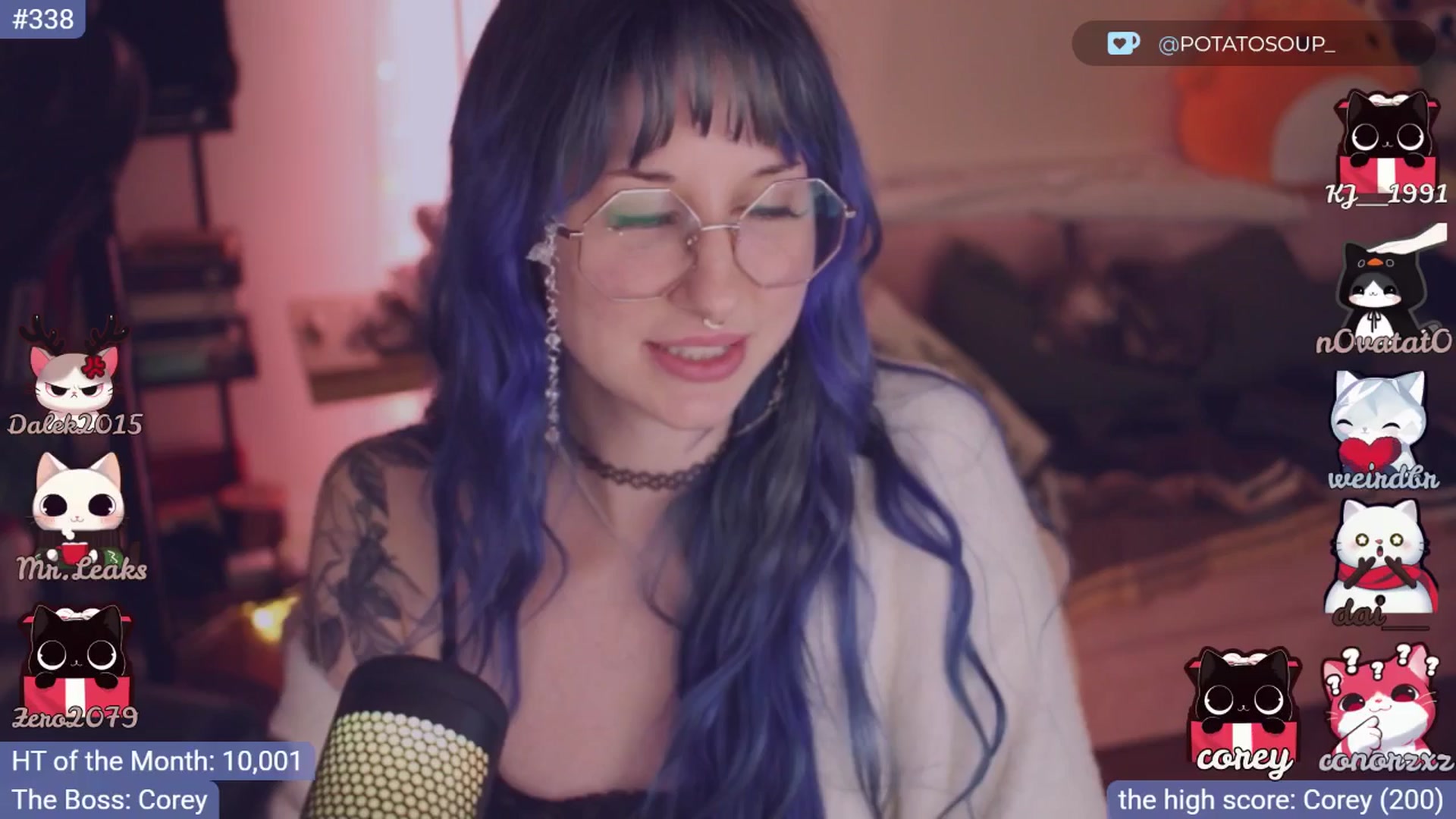 Gallery image thumbnail from sluttypotato's myfreecams stream on, 12/17/2025, 01:17 image 13 of 20