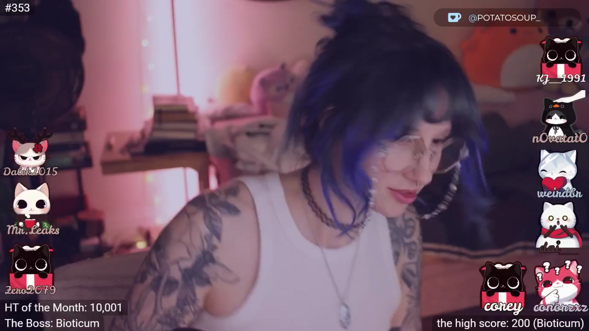 Gallery image thumbnail from sluttypotato's myfreecams stream on, 12/19/2025, 02:02 image 20 of 20