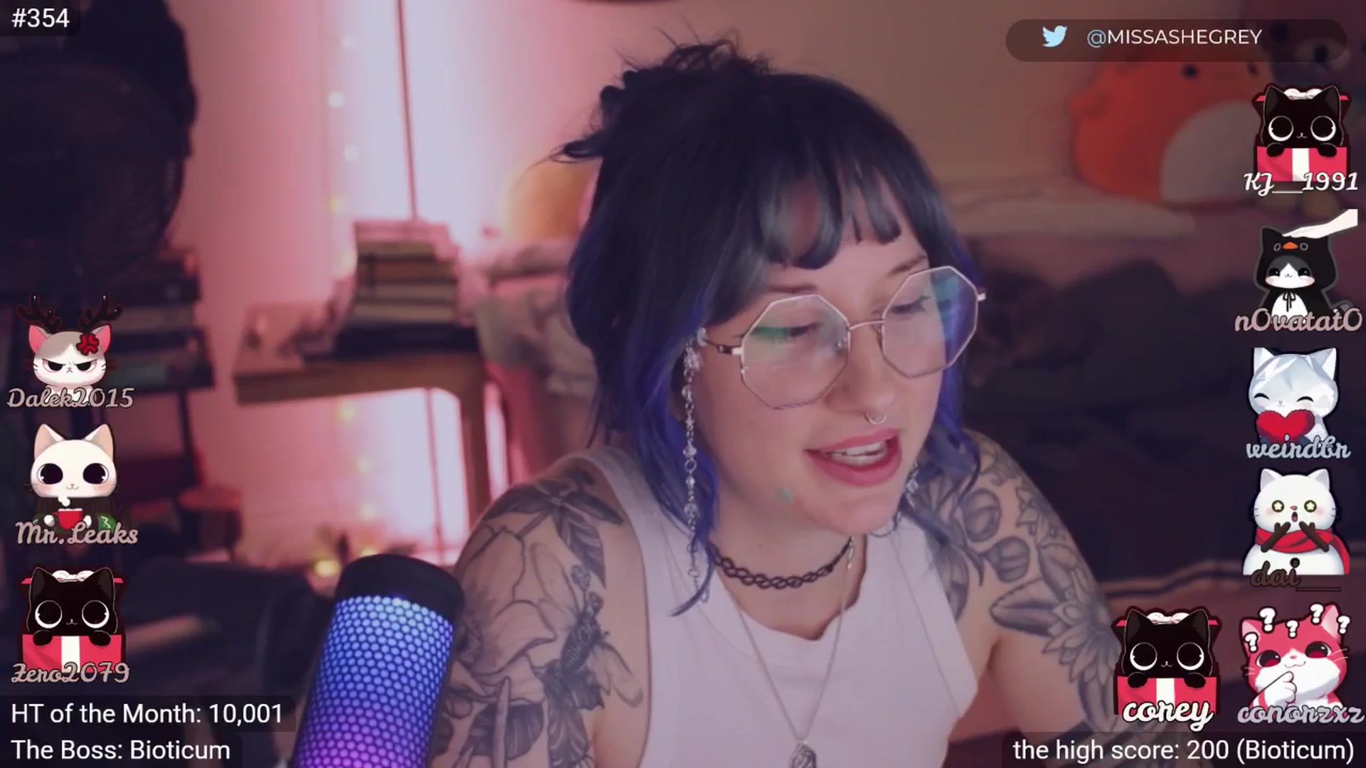 Gallery image thumbnail from sluttypotato's myfreecams stream on, 12/19/2025, 02:02 image 19 of 20