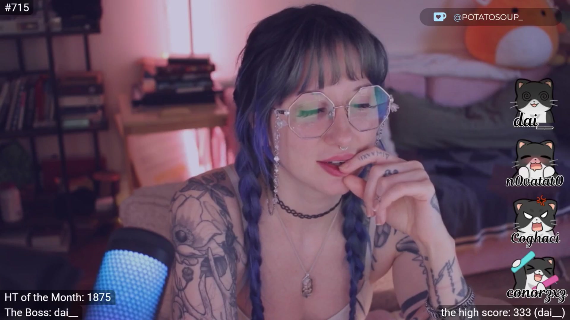 Gallery image thumbnail from sluttypotato's myfreecams stream on, 01/04/2026, 23:33 image 17 of 20