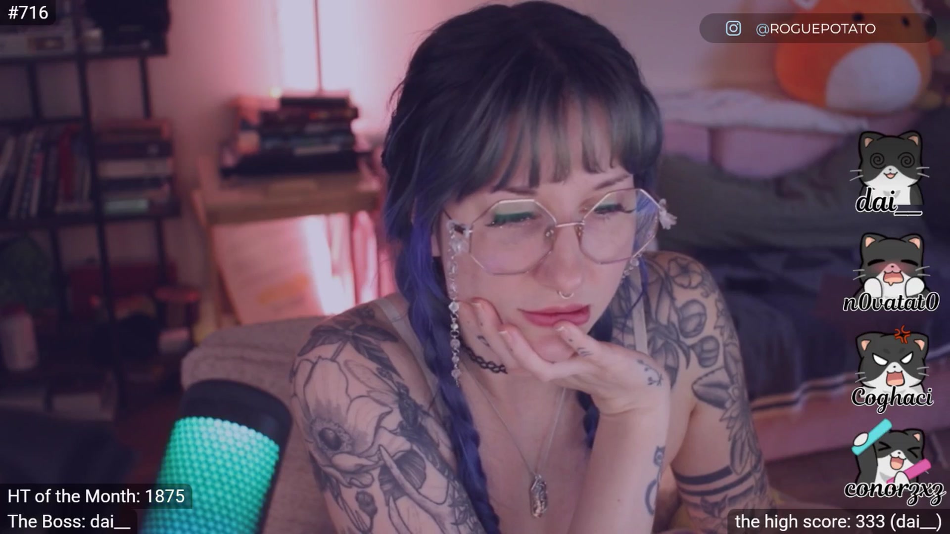 Gallery image thumbnail from sluttypotato's myfreecams stream on, 01/04/2026, 23:33 image 18 of 20