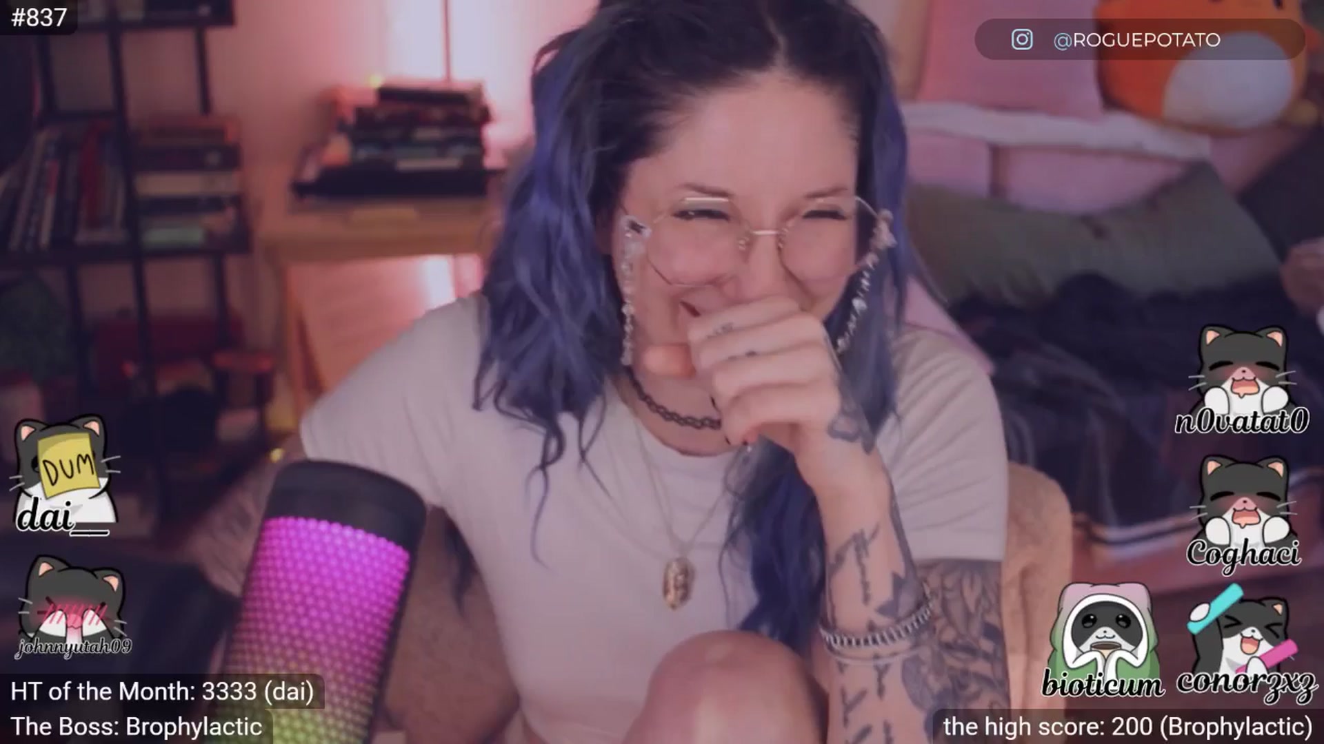 Gallery image thumbnail from sluttypotato's myfreecams stream on, 01/11/2026, 24:46 image 4 of 20
