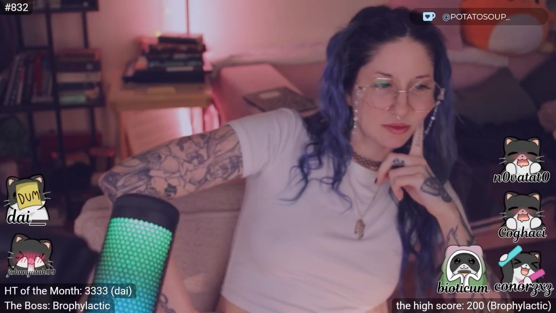 Gallery image thumbnail from sluttypotato's myfreecams stream on, 01/11/2026, 24:46 image 15 of 20