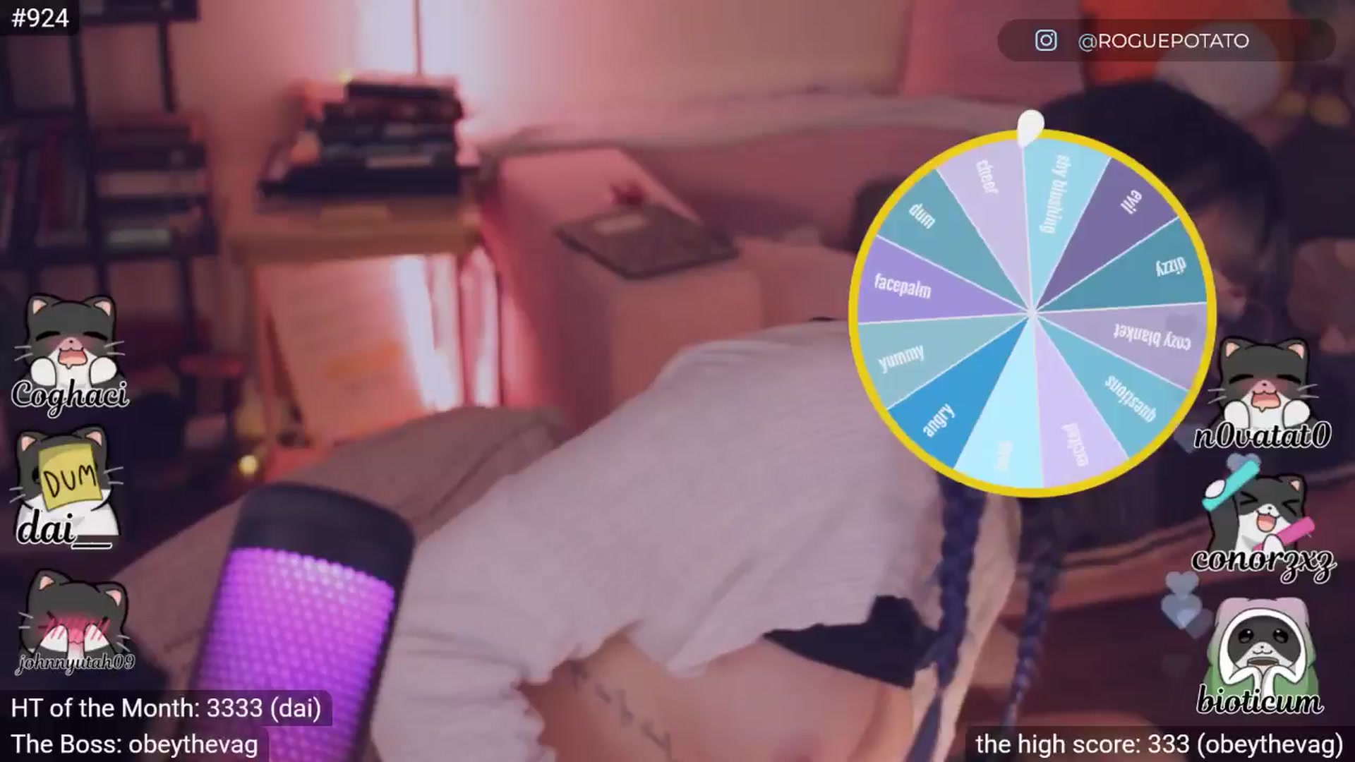 Gallery image thumbnail from sluttypotato's myfreecams stream on, 01/12/2026, 01:05 image 2 of 20