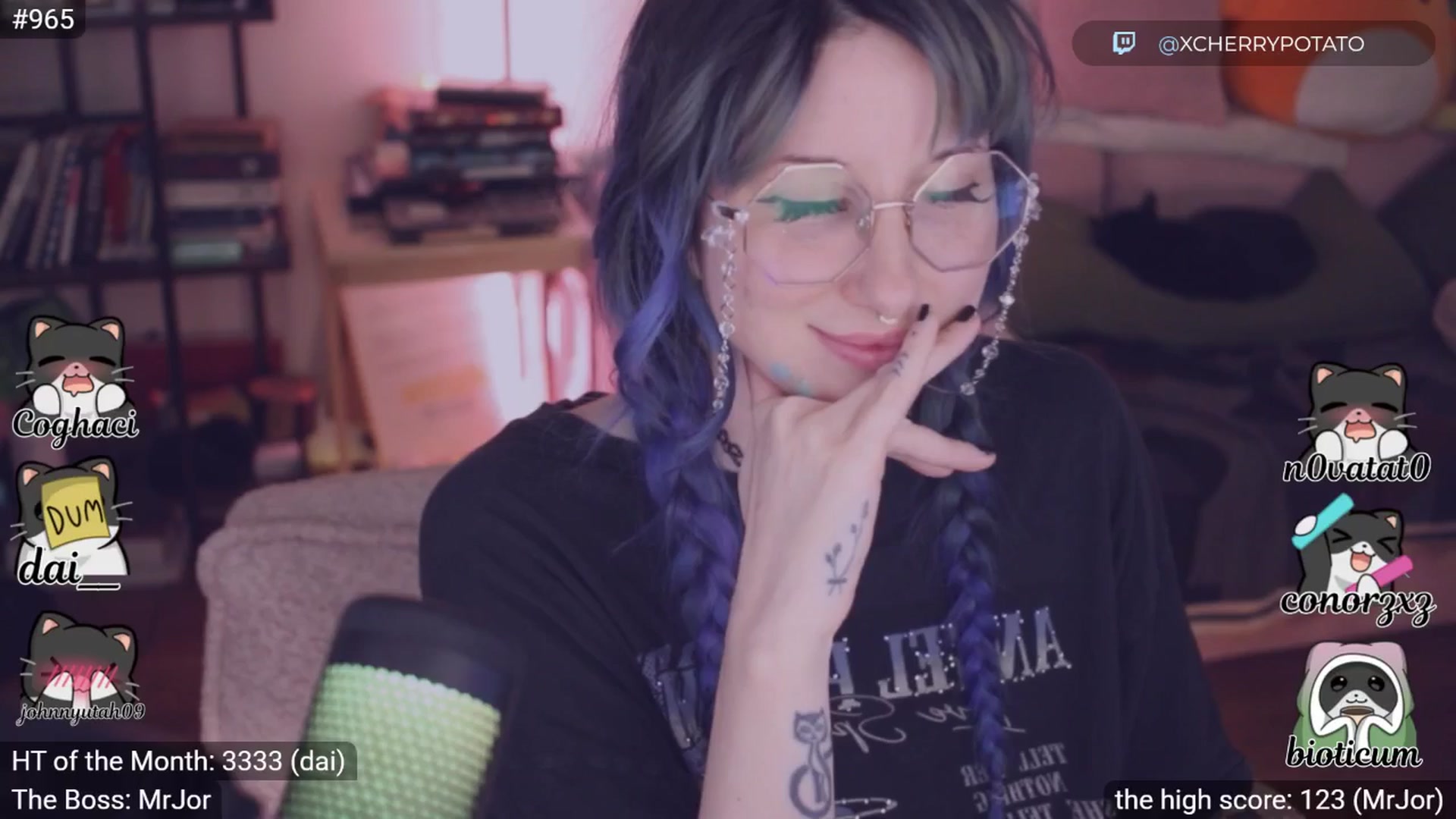 Gallery image thumbnail from sluttypotato's myfreecams stream on, 01/13/2026, 01:24 image 15 of 20