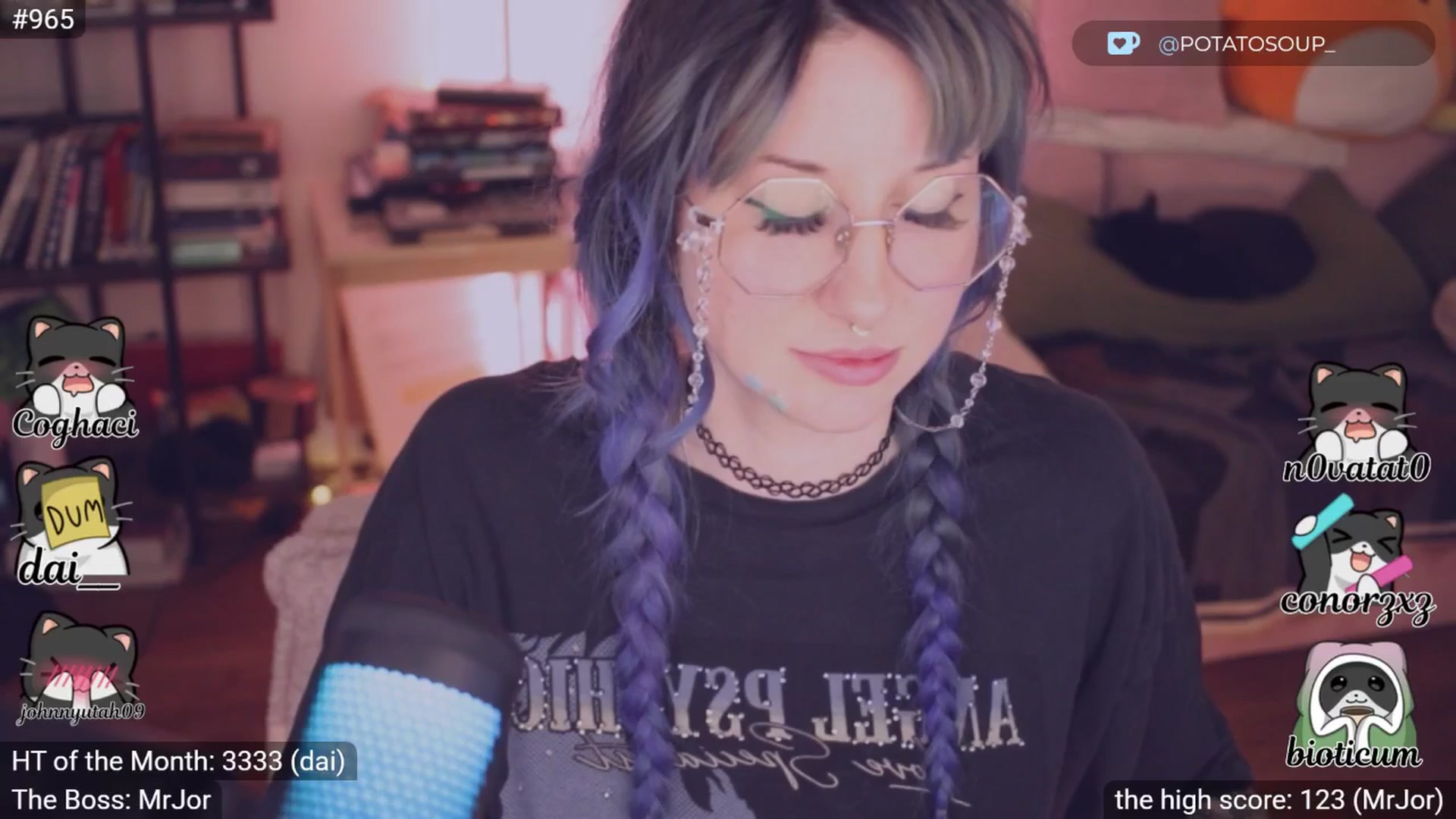 Gallery image thumbnail from sluttypotato's myfreecams stream on, 01/13/2026, 01:24 image 14 of 20