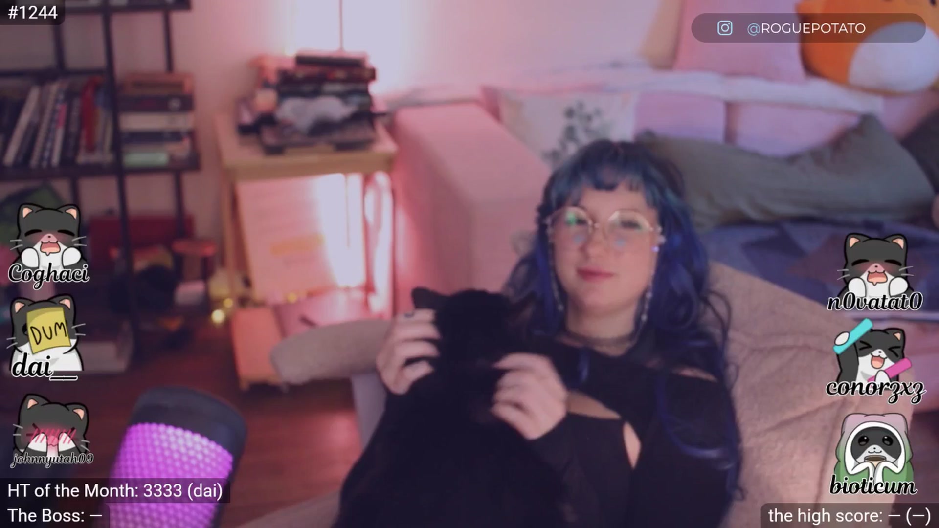 Gallery image thumbnail from sluttypotato's myfreecams stream on, 01/17/2026, 02:32 image 2 of 20