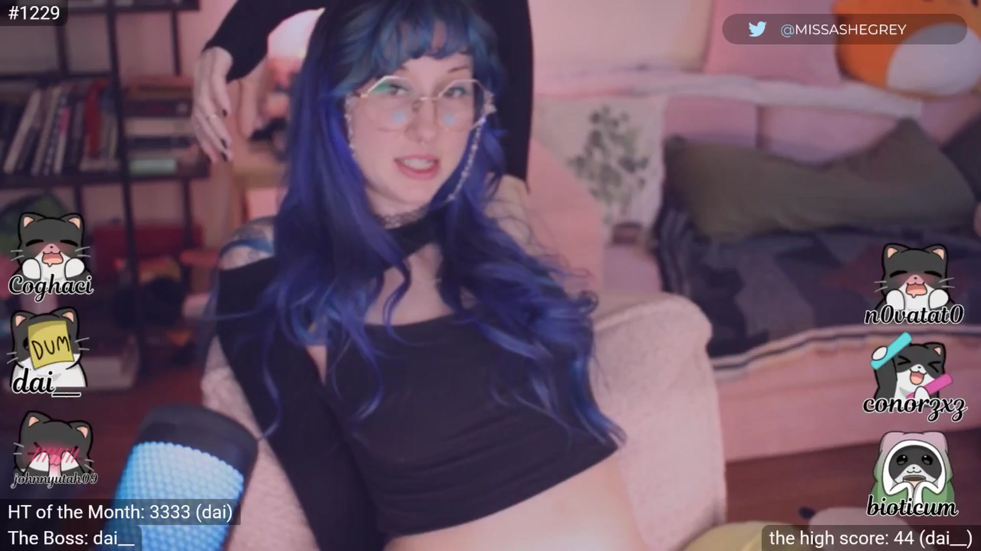 Gallery image thumbnail from sluttypotato's myfreecams stream on, 01/17/2026, 02:32 image 6 of 20