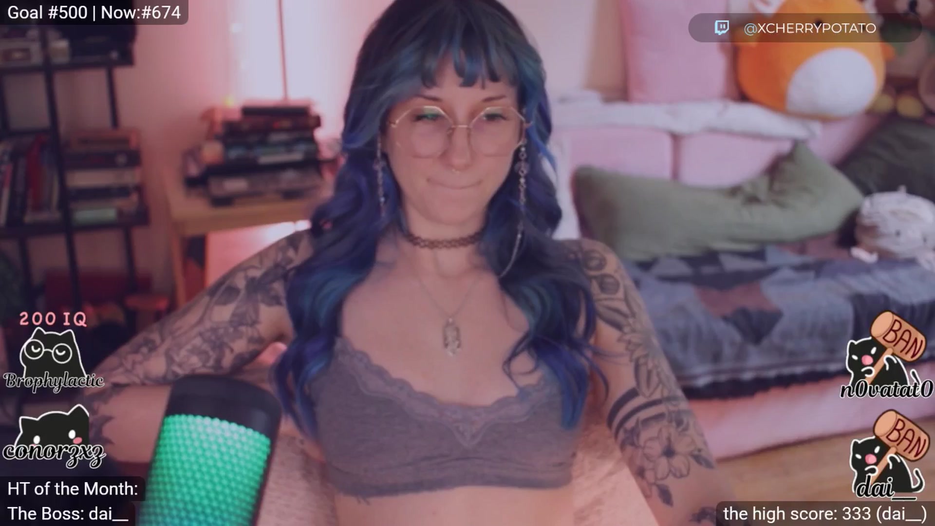Gallery image thumbnail from sluttypotato's myfreecams stream on, 02/02/2026, 24:17 image 16 of 20