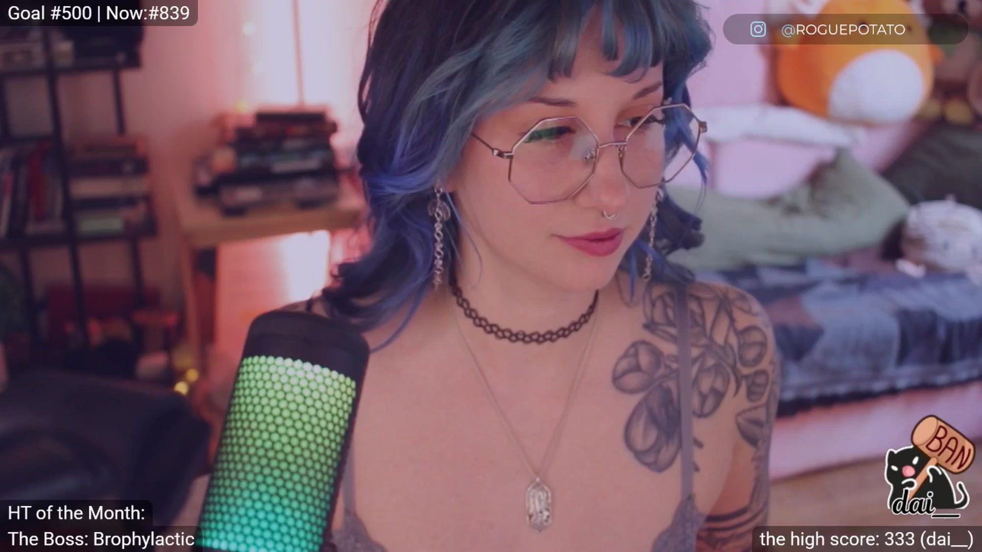Gallery image thumbnail from sluttypotato's myfreecams stream on, 02/02/2026, 24:17 image 4 of 20