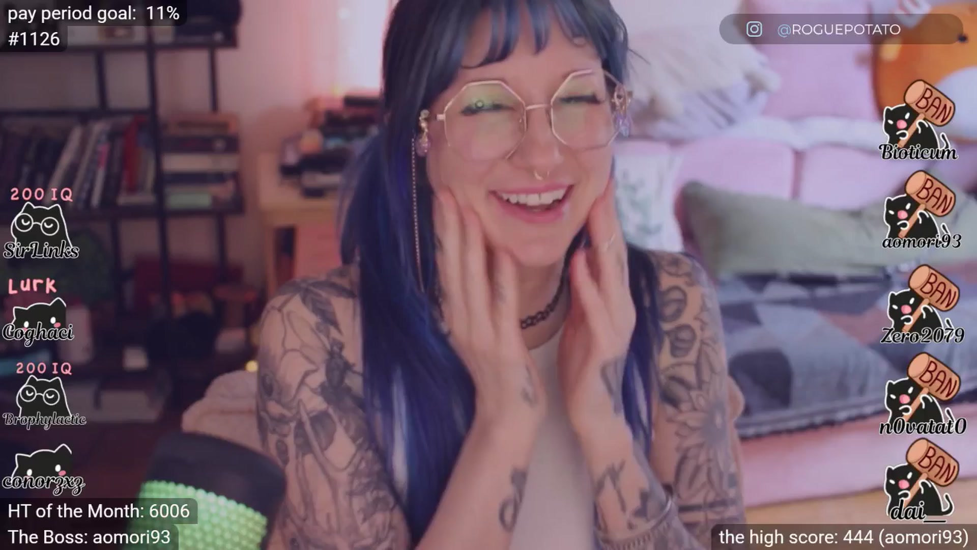 Gallery image thumbnail from sluttypotato's myfreecams stream on, 02/14/2026, 21:03 image 17 of 20