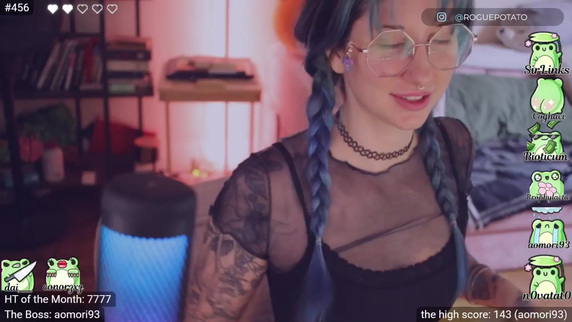 Gallery image thumbnail from sluttypotato's myfreecams stream on, 03/12/2026, 23:46 image 15 of 20