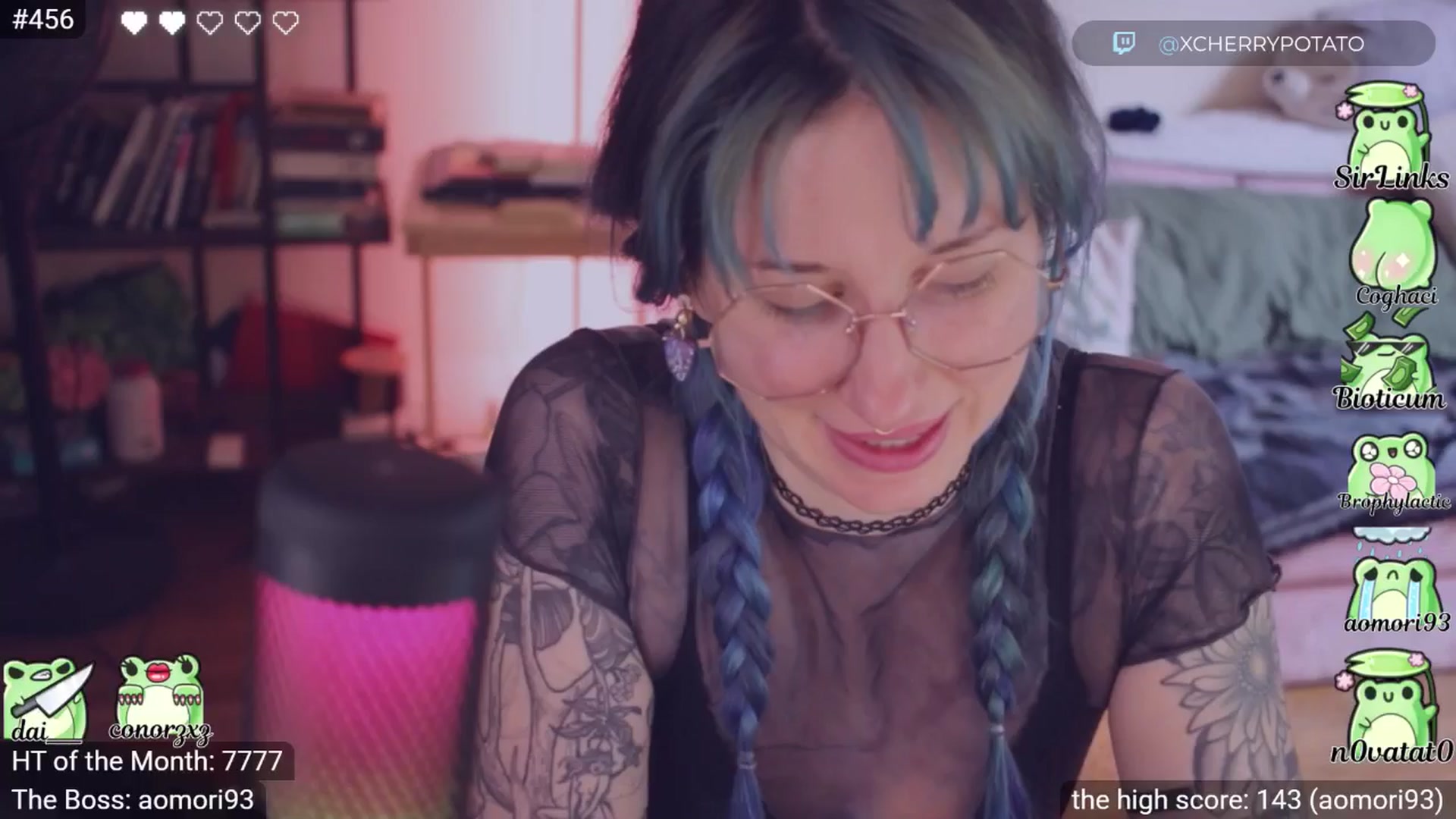 Gallery image thumbnail from sluttypotato's myfreecams stream on, 03/12/2026, 23:46 image 19 of 20