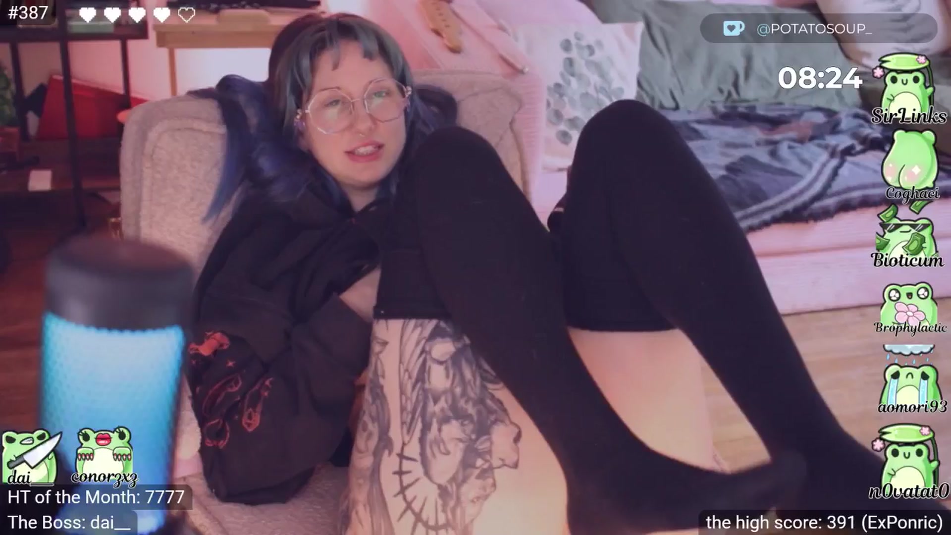 Gallery image thumbnail from sluttypotato's myfreecams stream on, 03/14/2026, 24:19 image 3 of 20