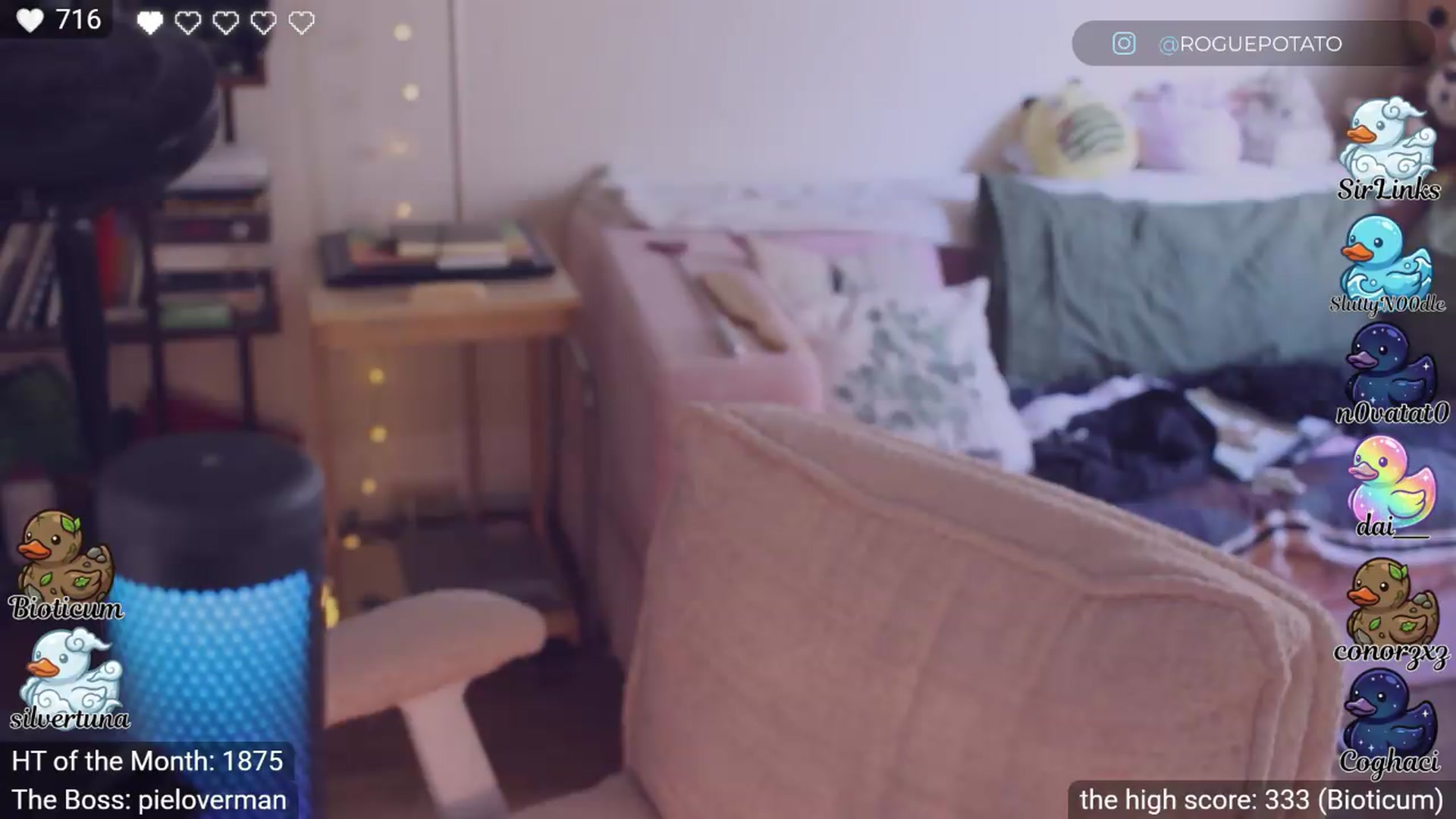 Gallery image thumbnail from sluttypotato's myfreecams stream on, 04/17/2026, 01:11 image 15 of 20