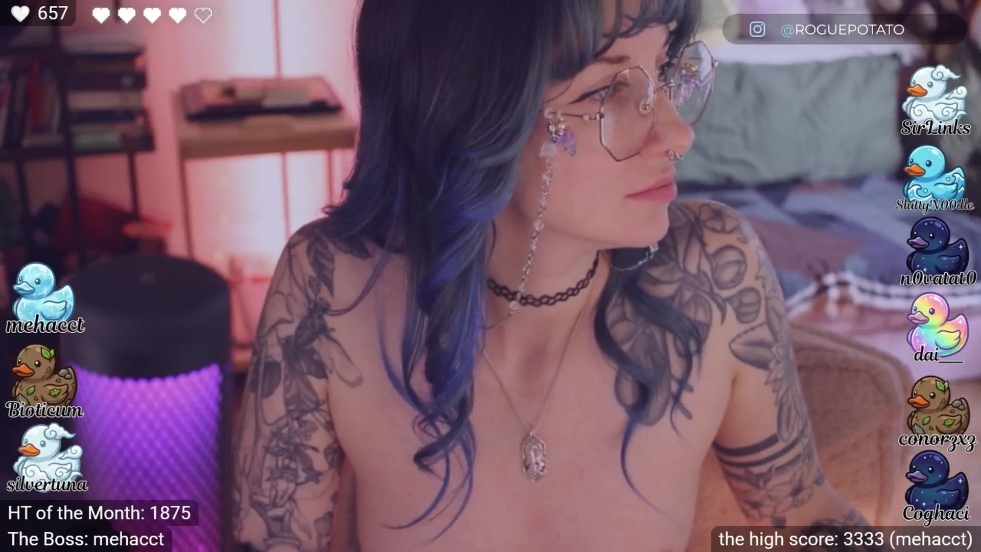 Gallery image thumbnail from sluttypotato's myfreecams stream on, 04/18/2026, 01:51 image 16 of 20