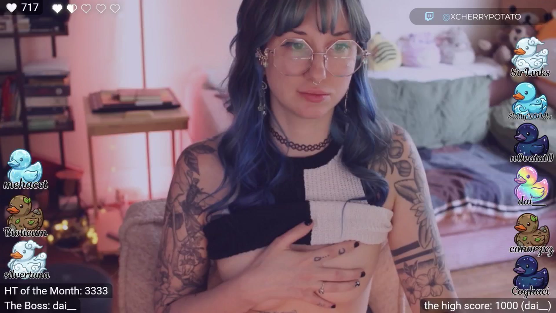 Gallery image thumbnail from sluttypotato's myfreecams stream on, 04/20/2026, 24:41 image 9 of 20