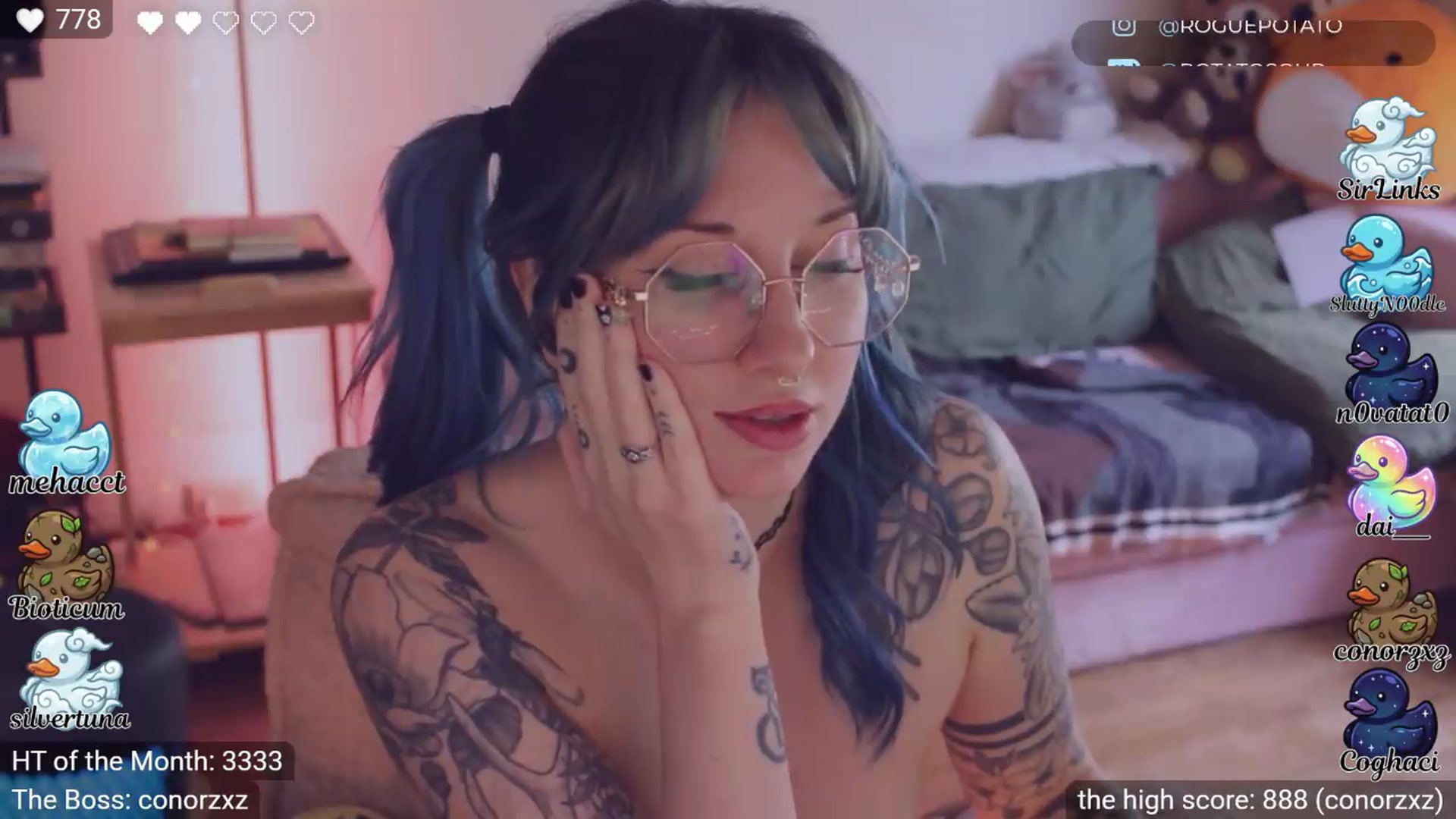 Gallery image thumbnail from sluttypotato's myfreecams stream on, 04/25/2026, 01:19 image 13 of 20