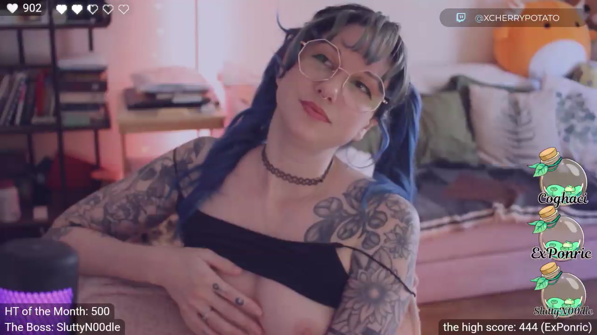Gallery image thumbnail from sluttypotato's myfreecams stream on, 06/03/2026, 24:16 image 4 of 20