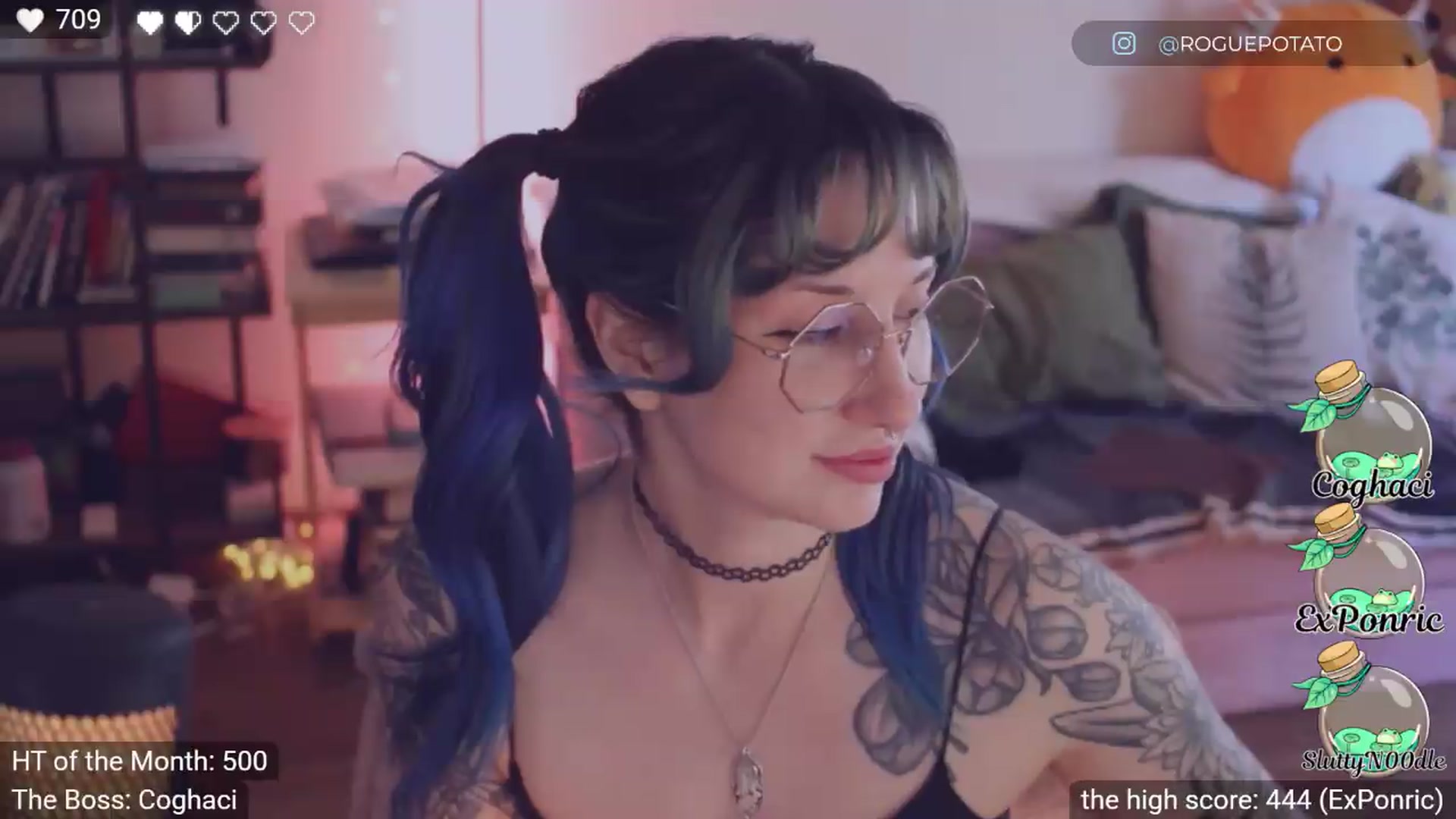 Gallery image thumbnail from sluttypotato's myfreecams stream on, 06/03/2026, 24:16 image 17 of 20