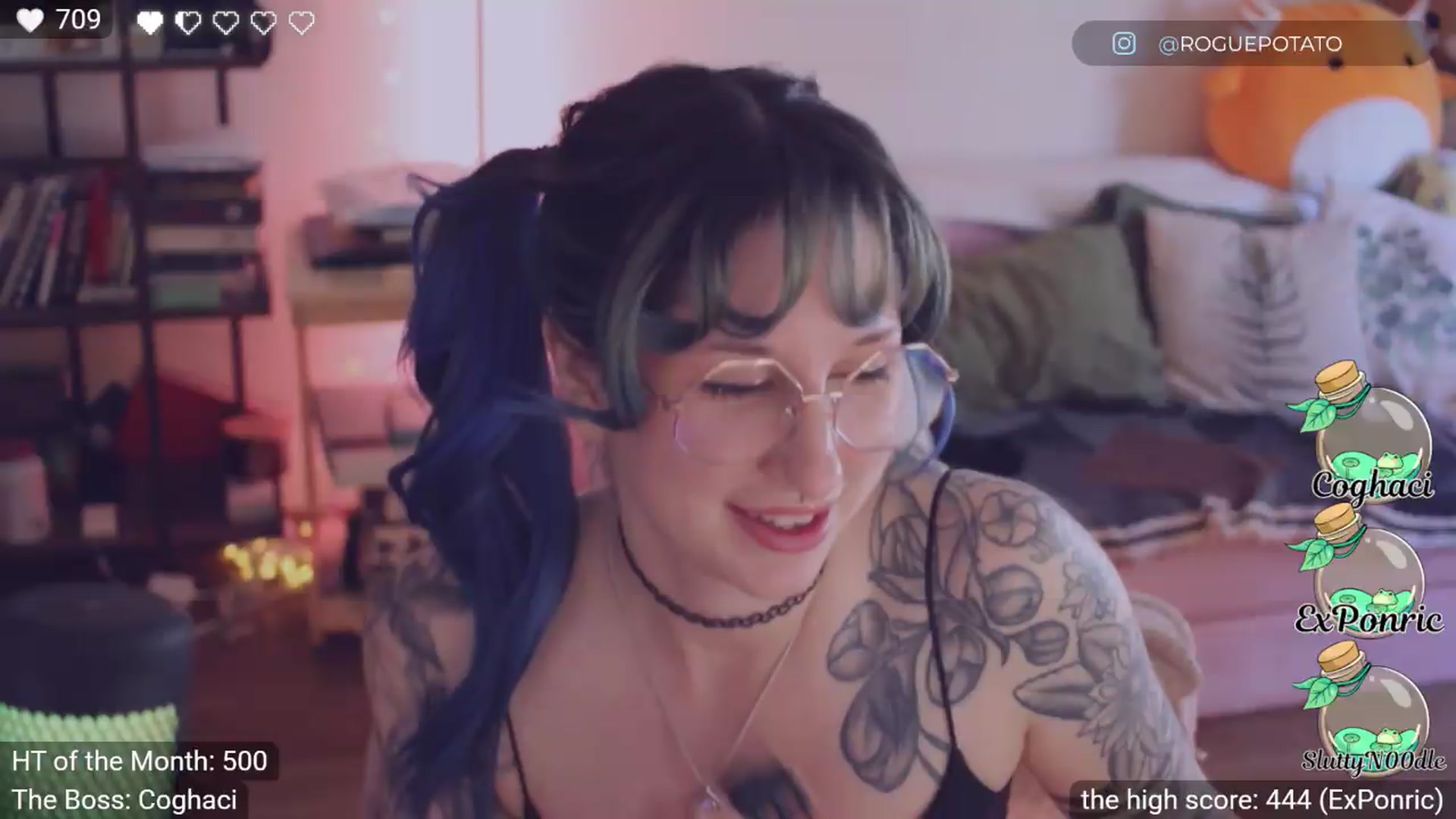 Gallery image thumbnail from sluttypotato's myfreecams stream on, 06/03/2026, 24:16 image 15 of 20