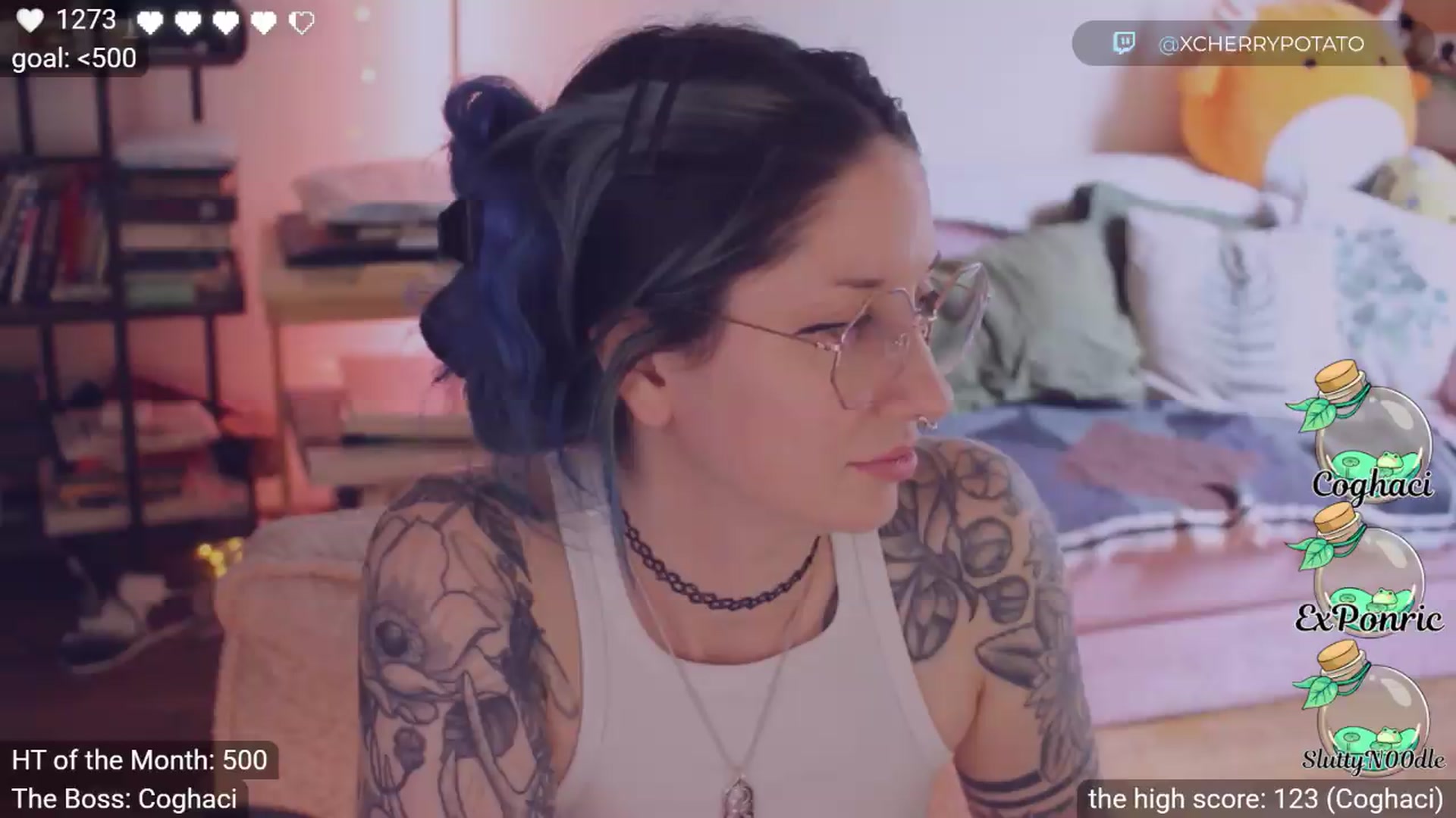 Gallery image thumbnail from sluttypotato's myfreecams stream on, 06/05/2026, 24:33 image 17 of 20