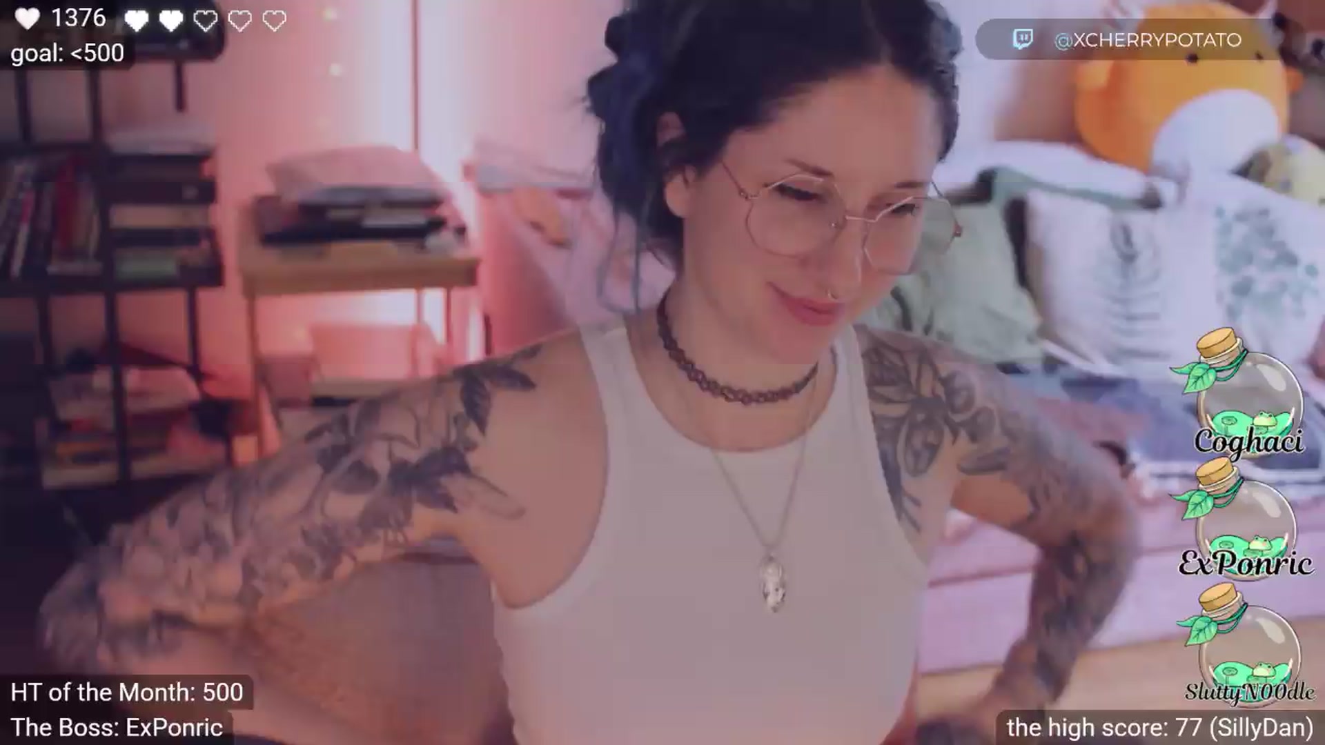 Gallery image thumbnail from sluttypotato's myfreecams stream on, 06/05/2026, 24:33 image 1 of 20