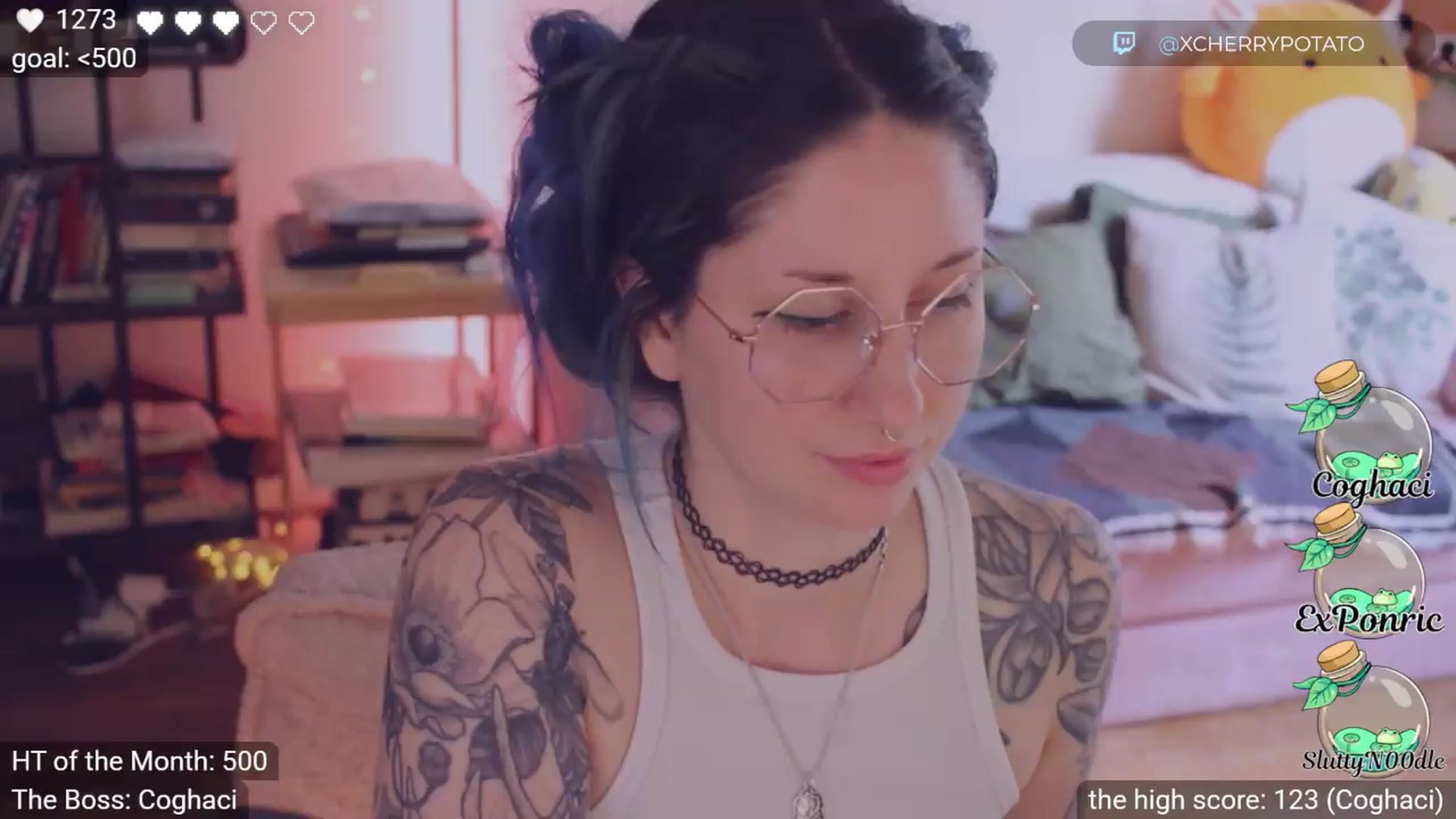 Gallery image thumbnail from sluttypotato's myfreecams stream on, 06/05/2026, 24:33 image 18 of 20